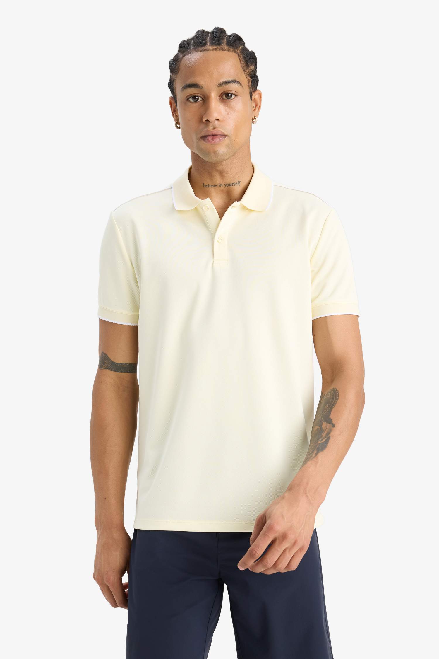 Slim Fit Dar Kesim Polo Yaka Sporcu Kısa Kollu Pike Tişört