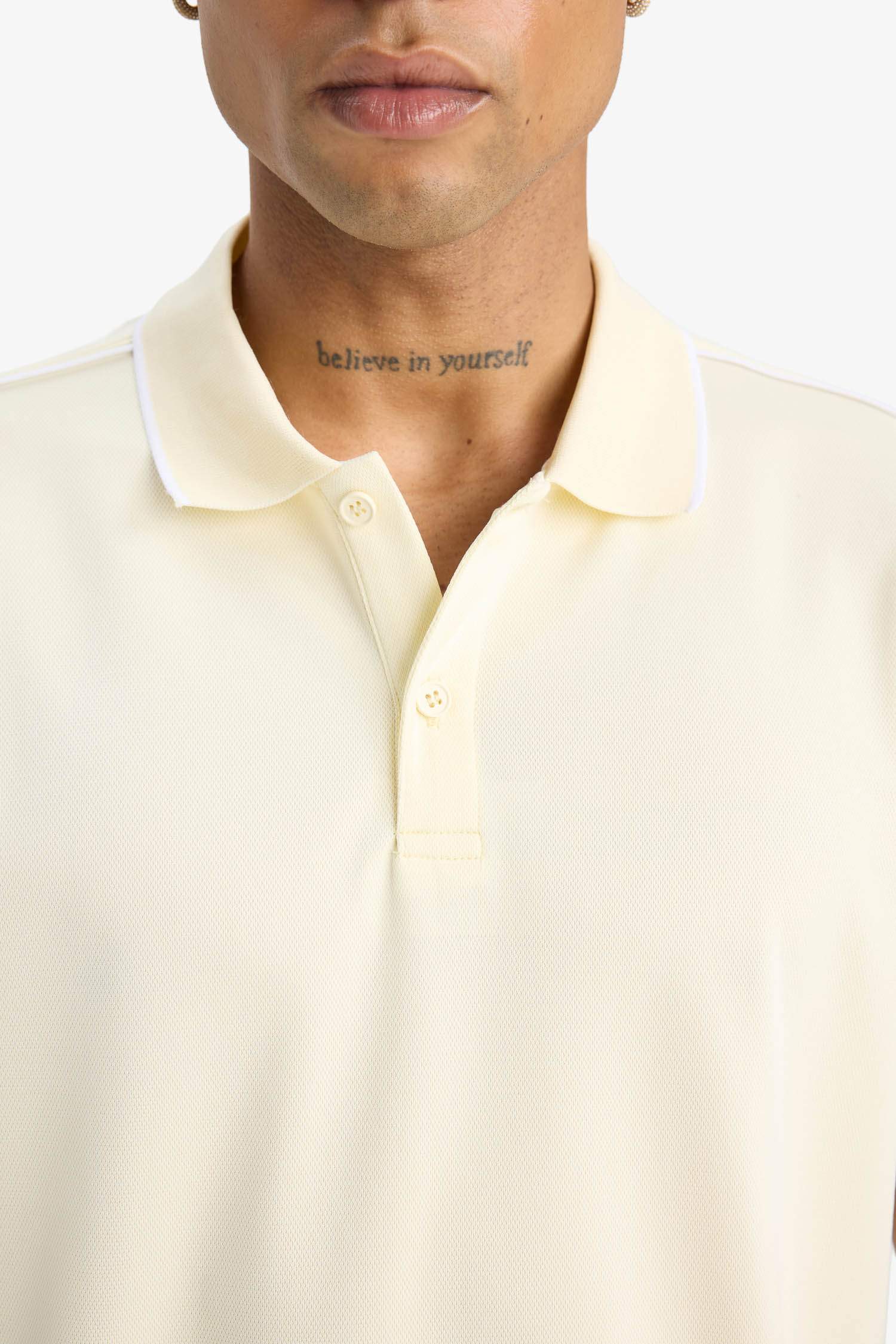 Slim Fit Dar Kesim Polo Yaka Sporcu Kısa Kollu Pike Tişört