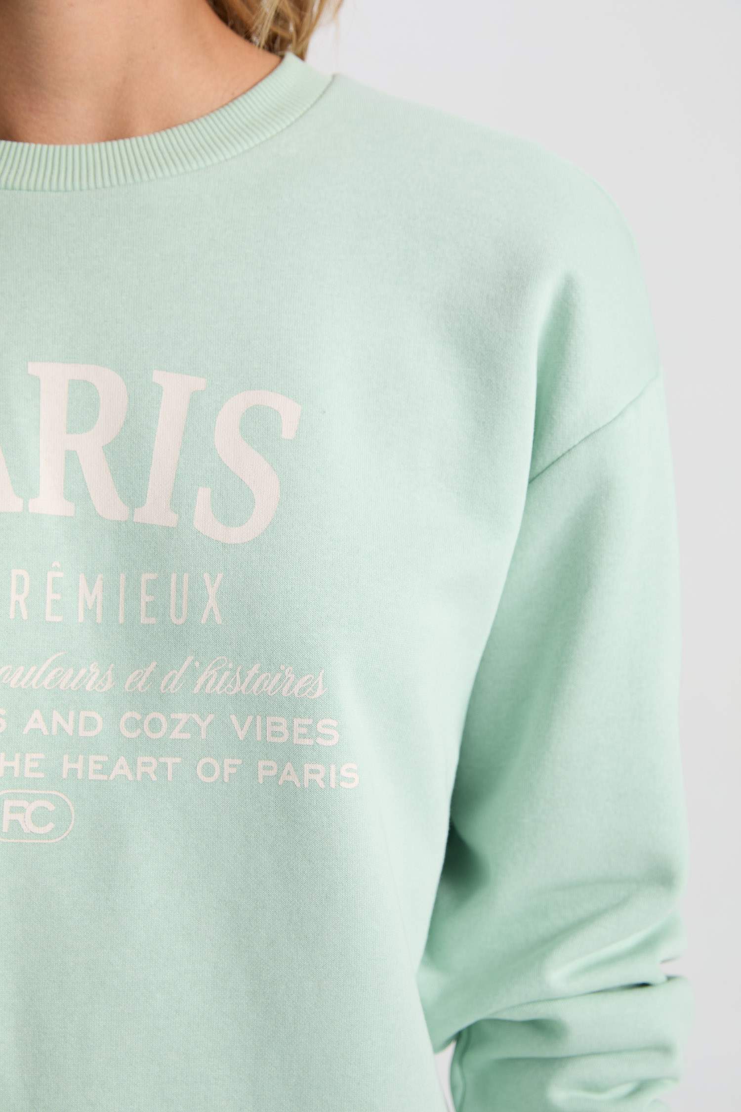 үлкен пішім слоган с мойын Свитер