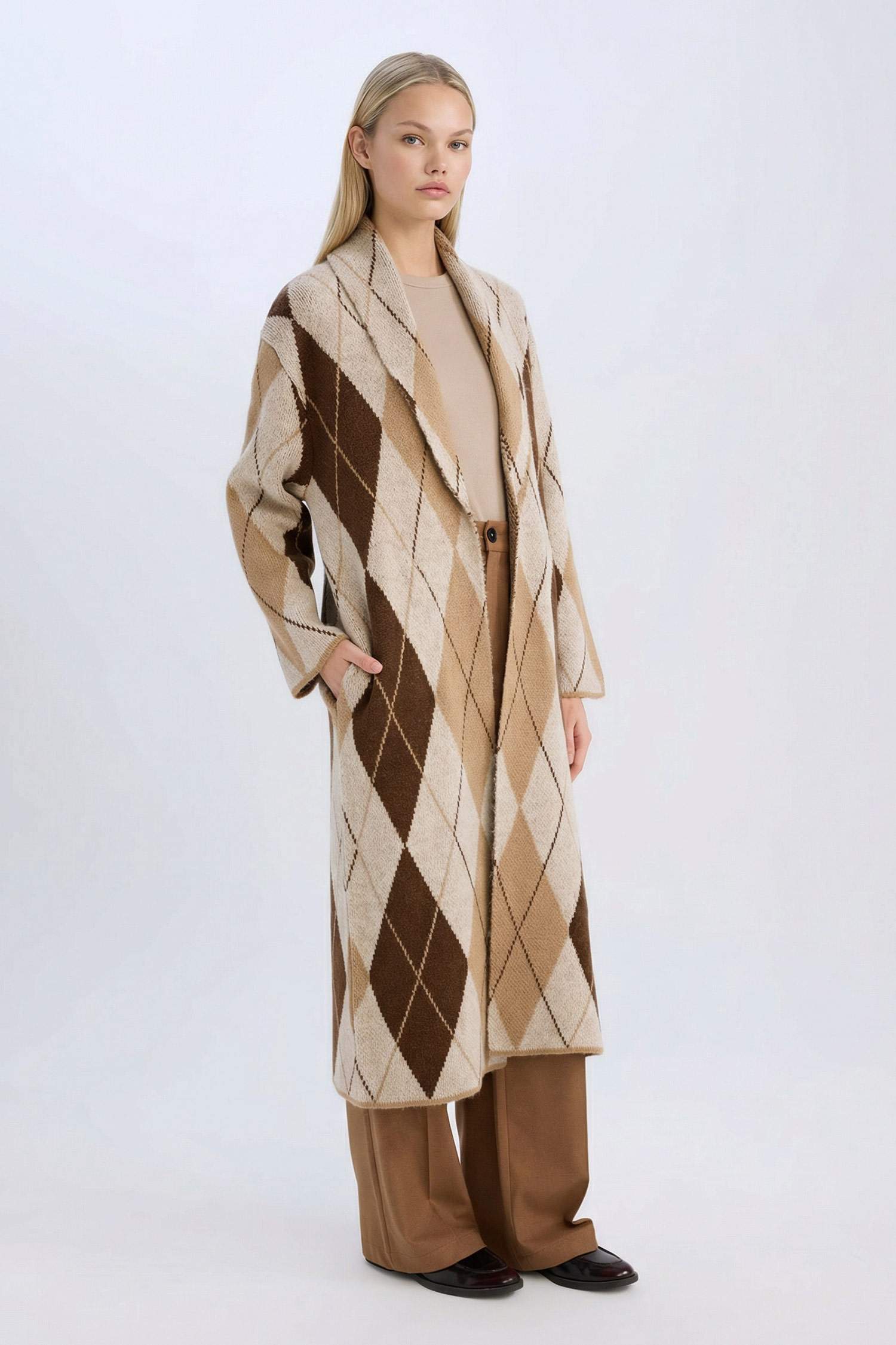 Relax Fit Şal Yaka Baklava Desenli Uzun Triko Hırka