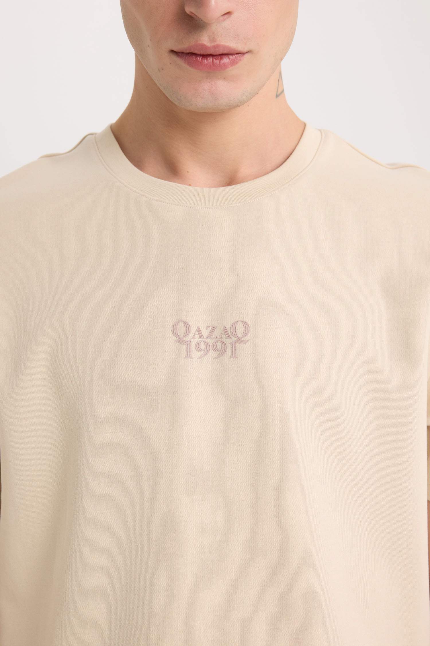 Regular Fit Футболка с круглым вырезом и принтованным слоганом, из плотной ткани, короткий рукав