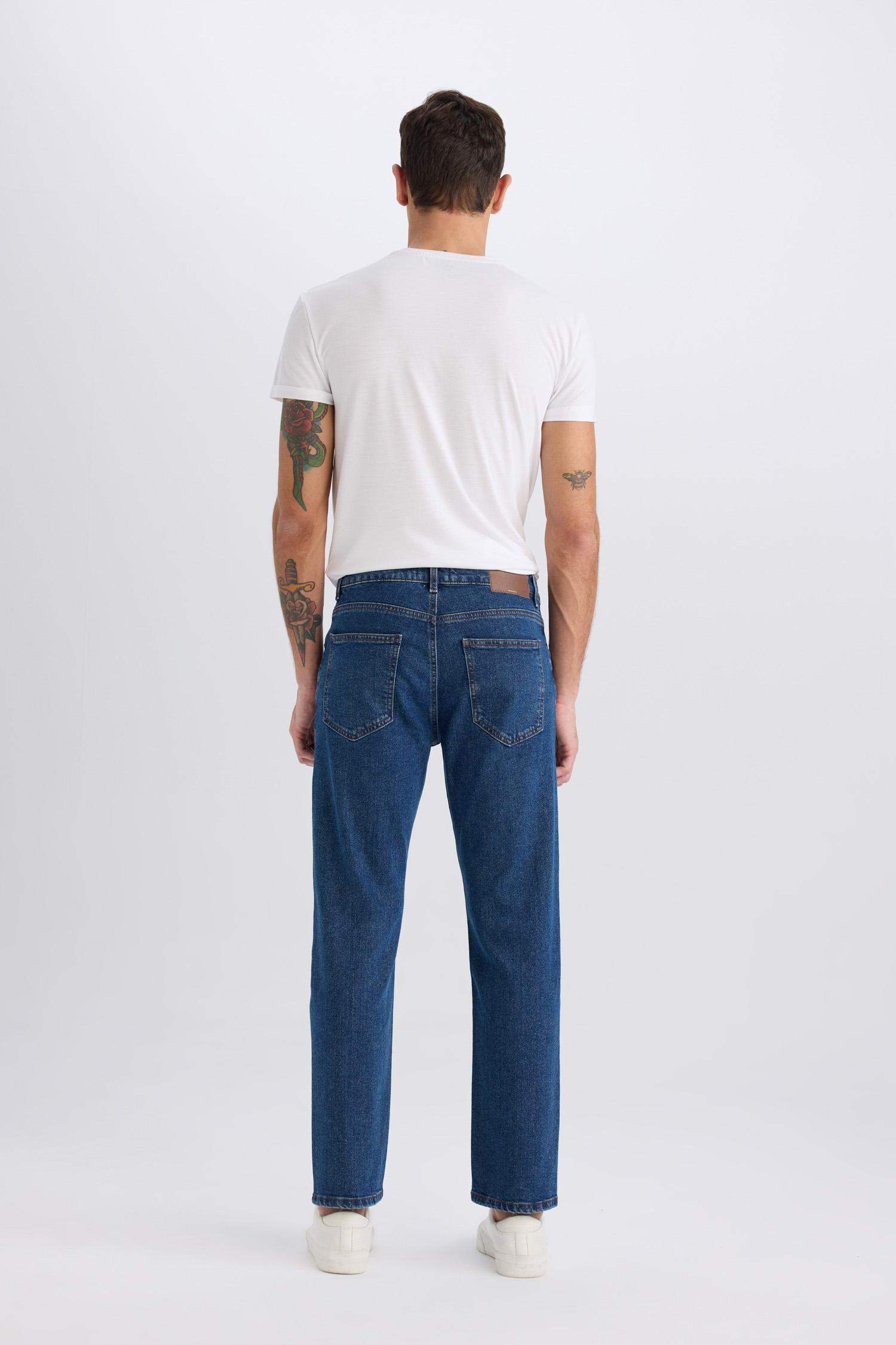Sergio Regular Fit Normal Waist Pipe Leg Jeans