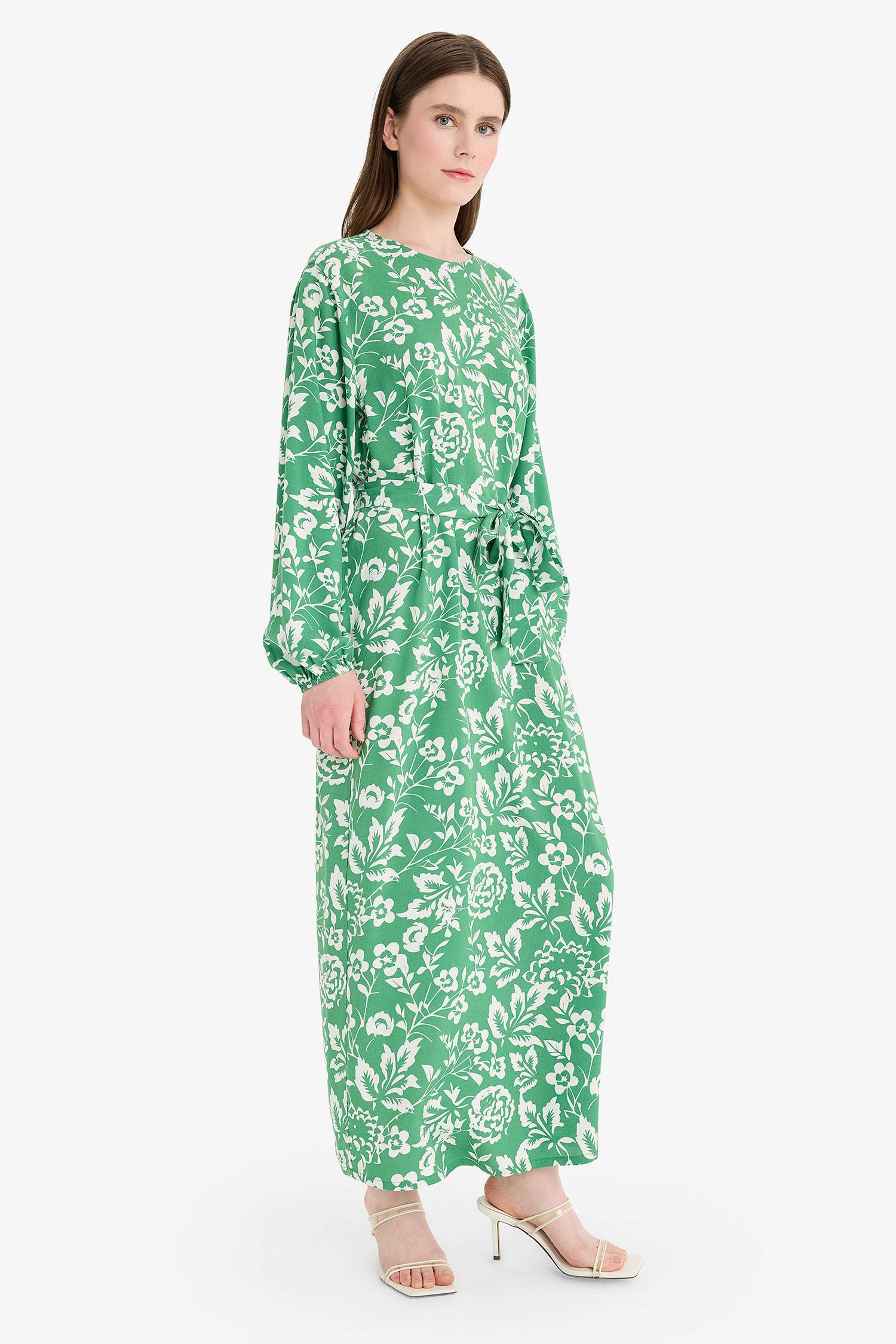 Regular Fit Bisiklet Yaka Desenli Kuşaklı Uzun Kollu Maxi Elbise