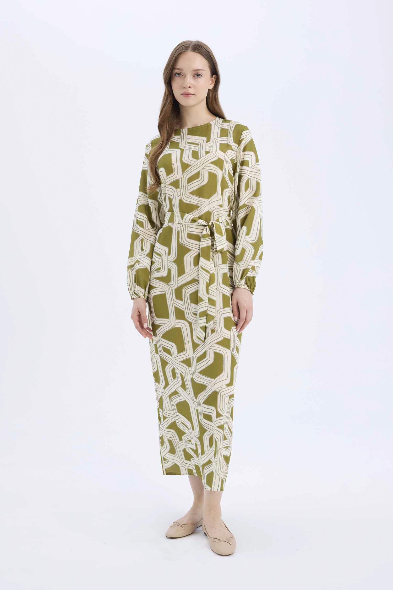 Regular Fit Bisiklet Yaka Desenli Kuşaklı Uzun Kollu Maxi Elbise