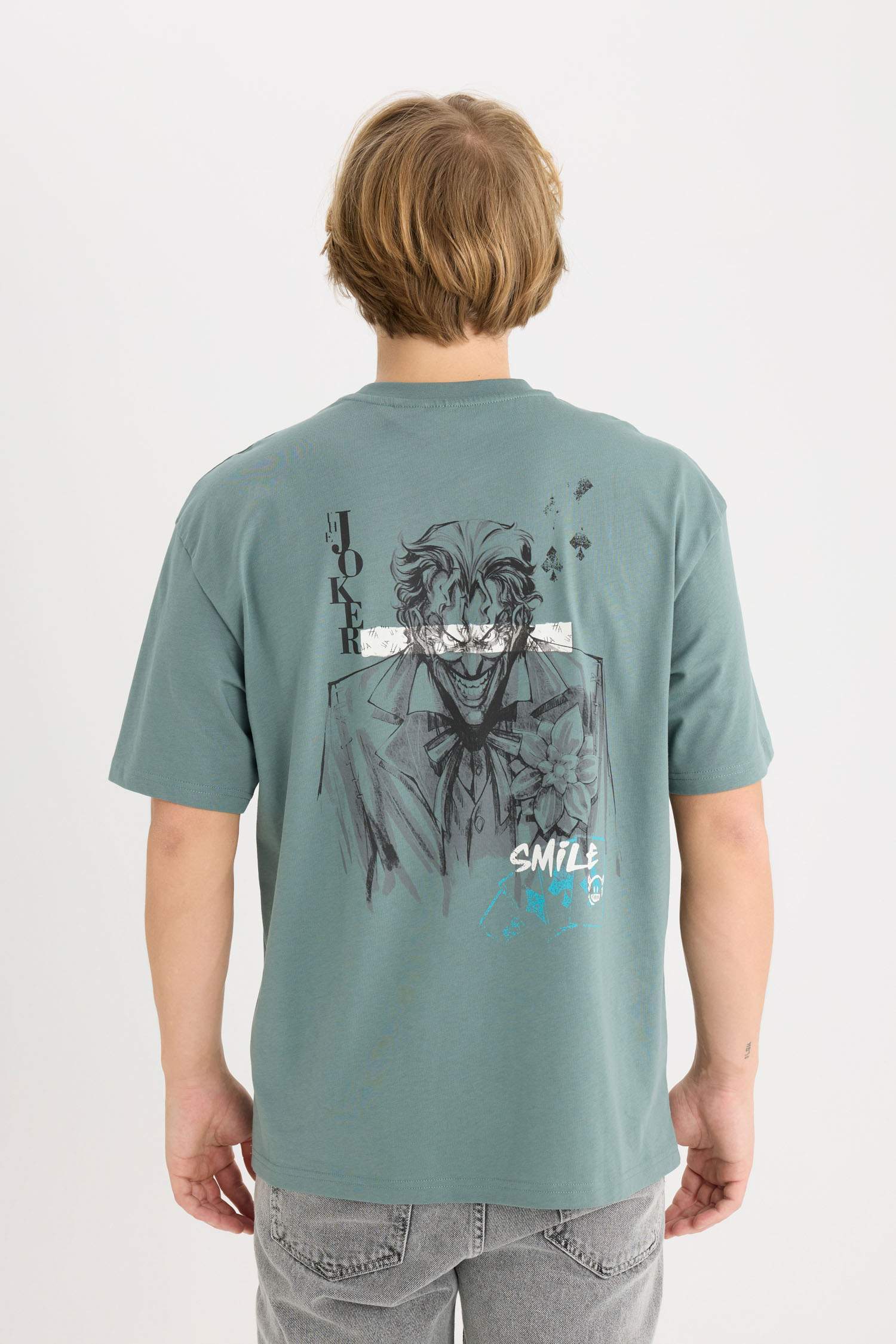 Batman Boxy Fit футболка с круглым вырезом и принтом на спине, короткие рукава