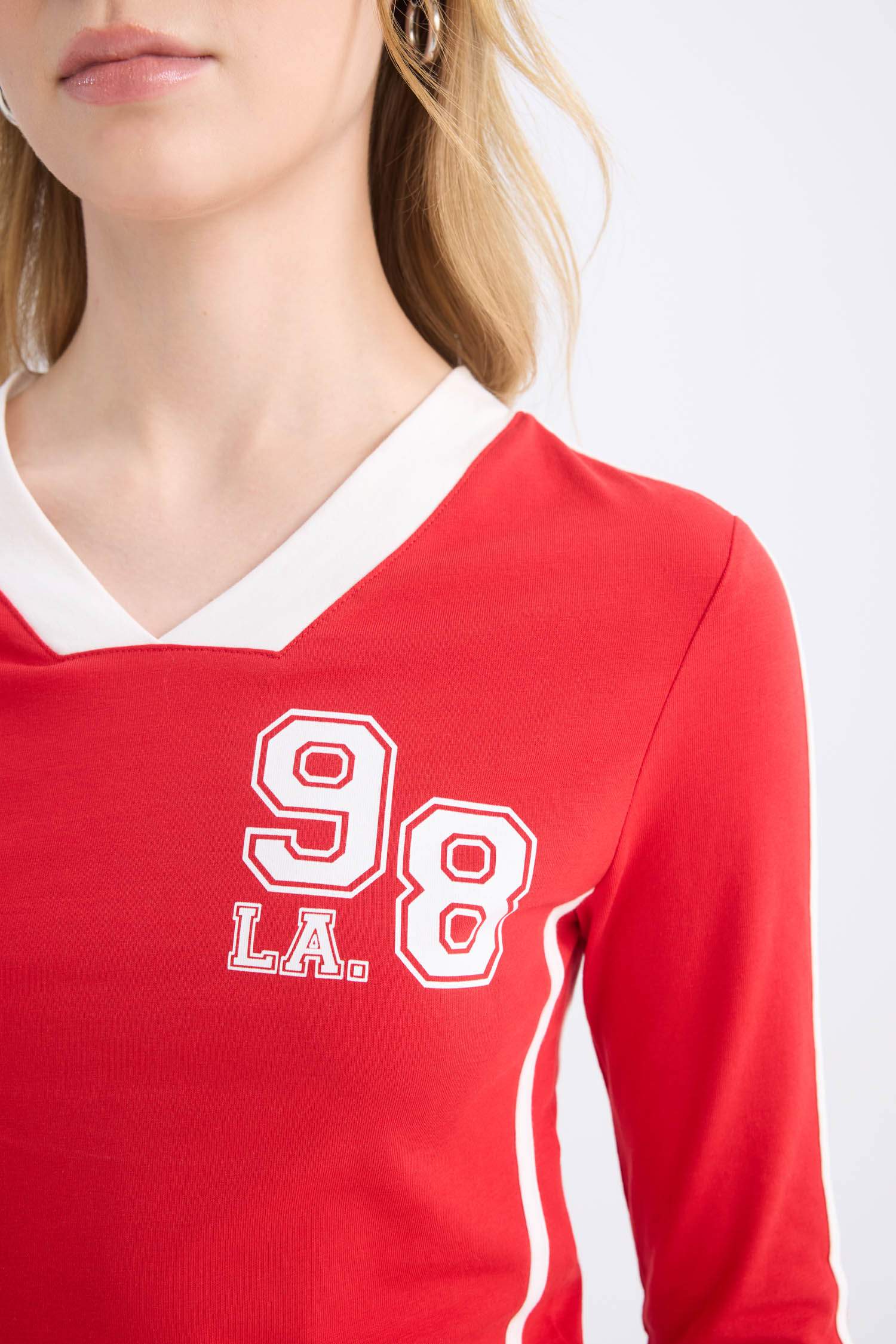 Fitted Back Printed Long Sleeve T-Shirt