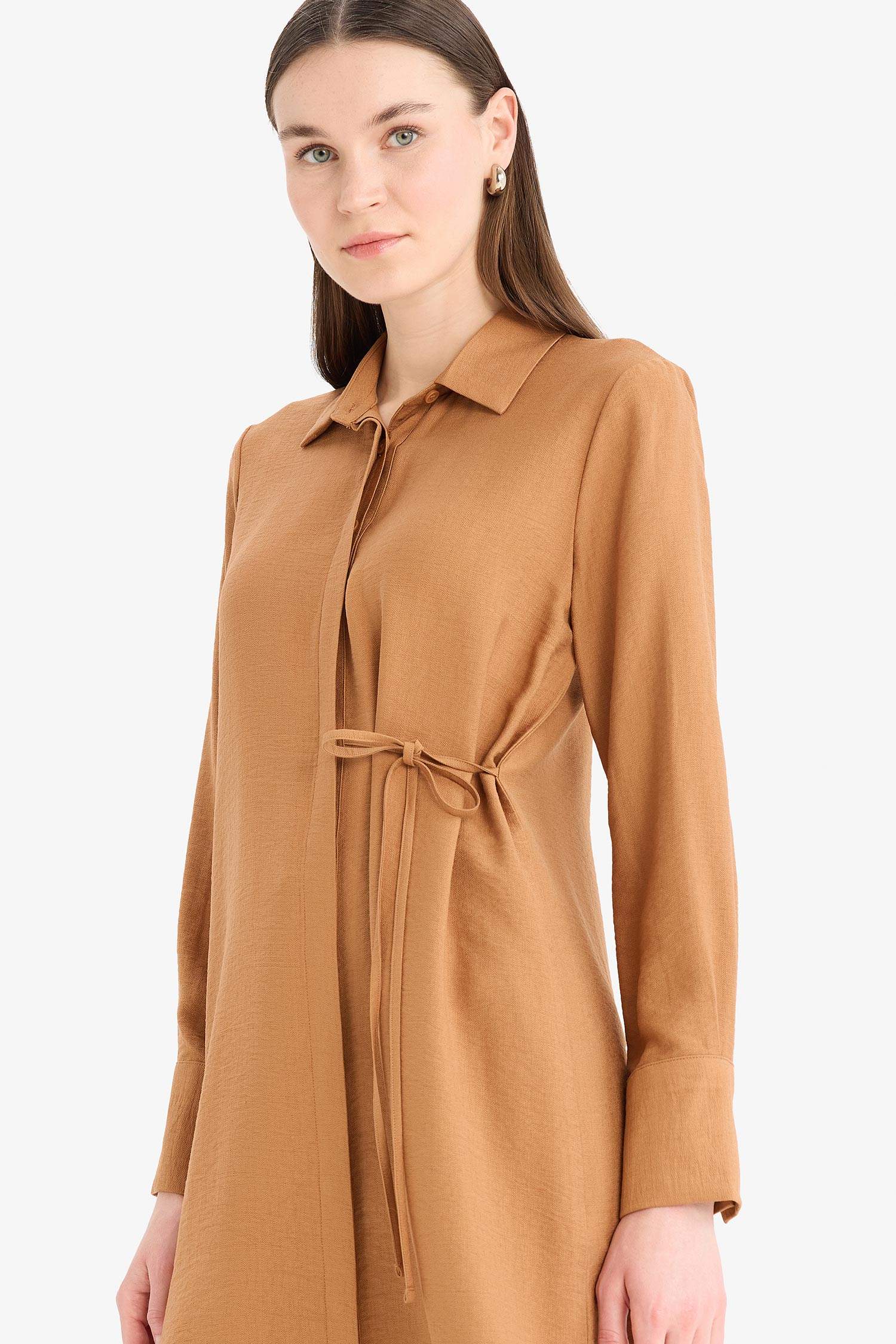 Regular Fit Gömlek Yaka Büzgülü Uzun Kollu Diz Altı Tesettür Tunik