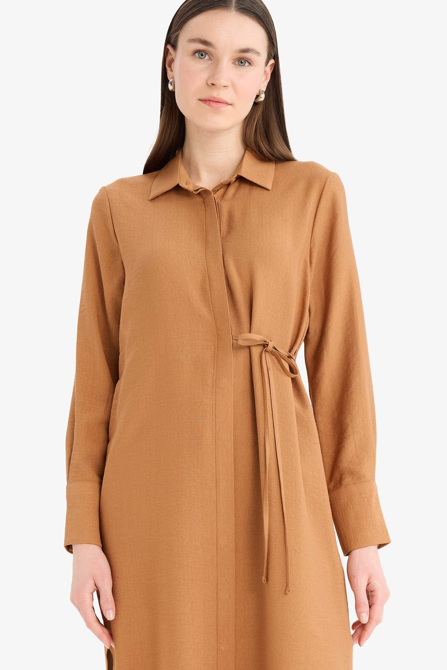 Regular Fit Gömlek Yaka Büzgülü Uzun Kollu Diz Altı Tesettür Tunik