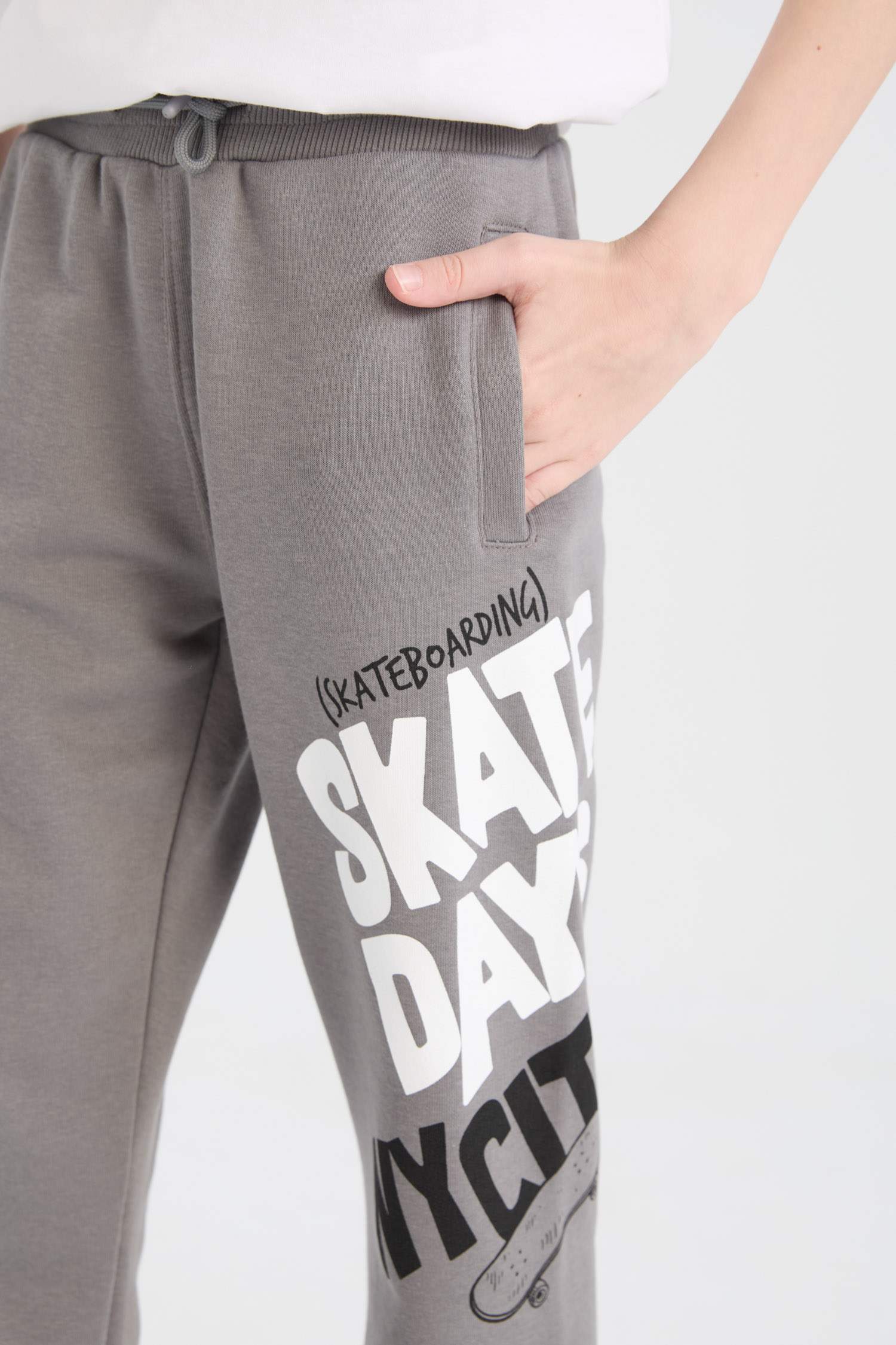 Erkek Çocuk Baskılı Beli Paçası Lastikli Eşofman Altı