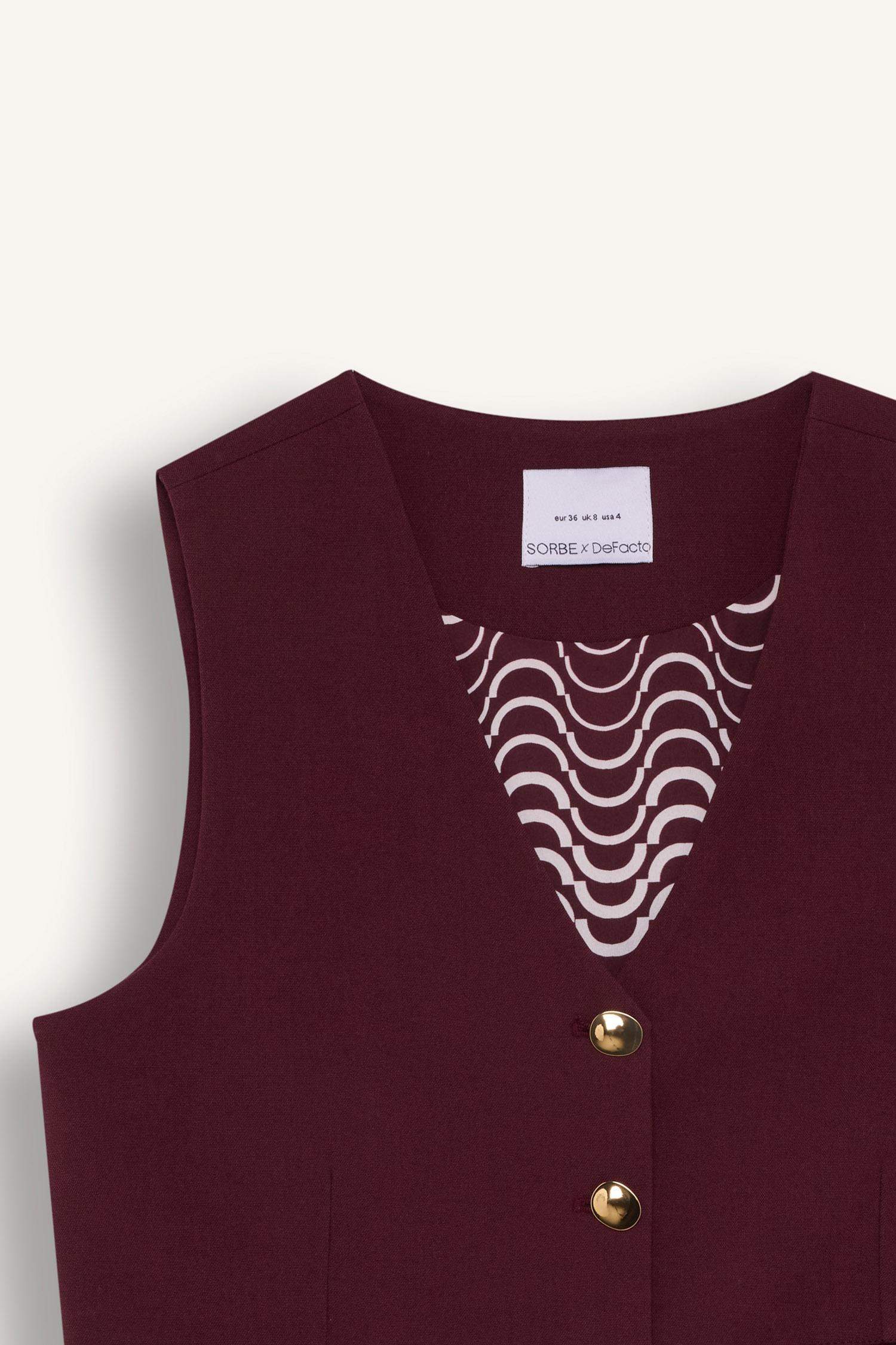 Sorbe x DeFacto Regular Fit V Yaka Düğmeli Blazer Yelek