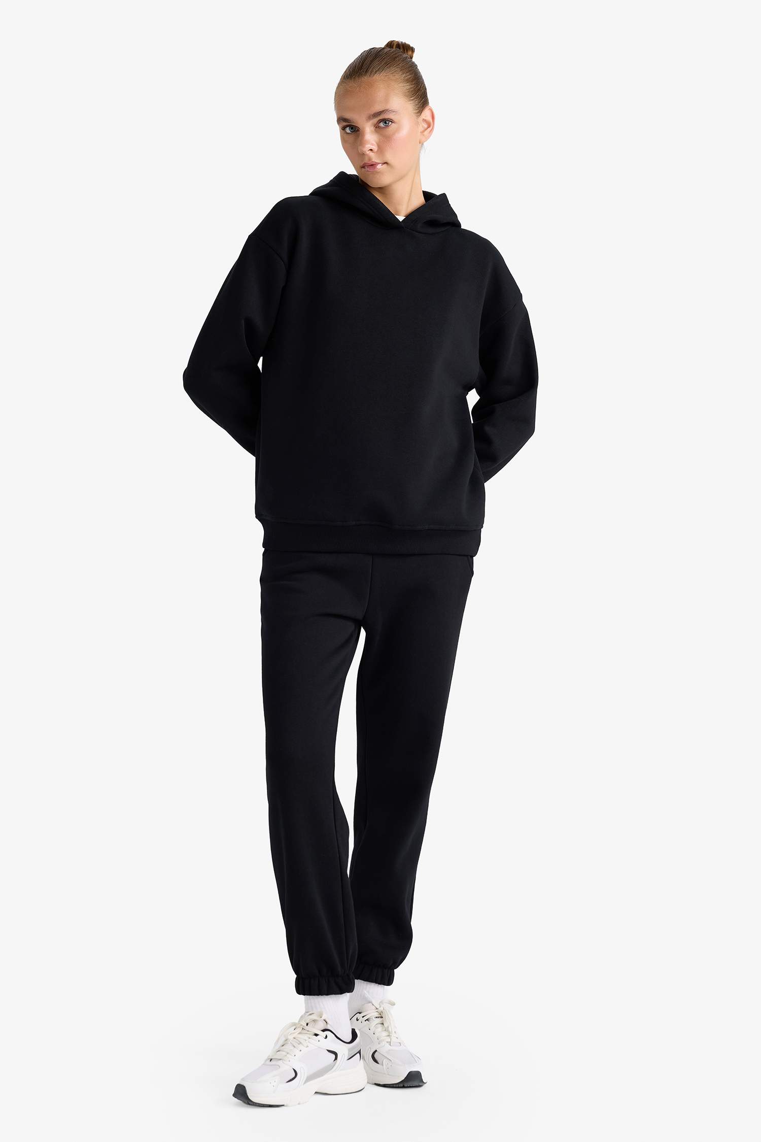 Relax Fit Hooded Basic Thick Fabric Sweatshirt