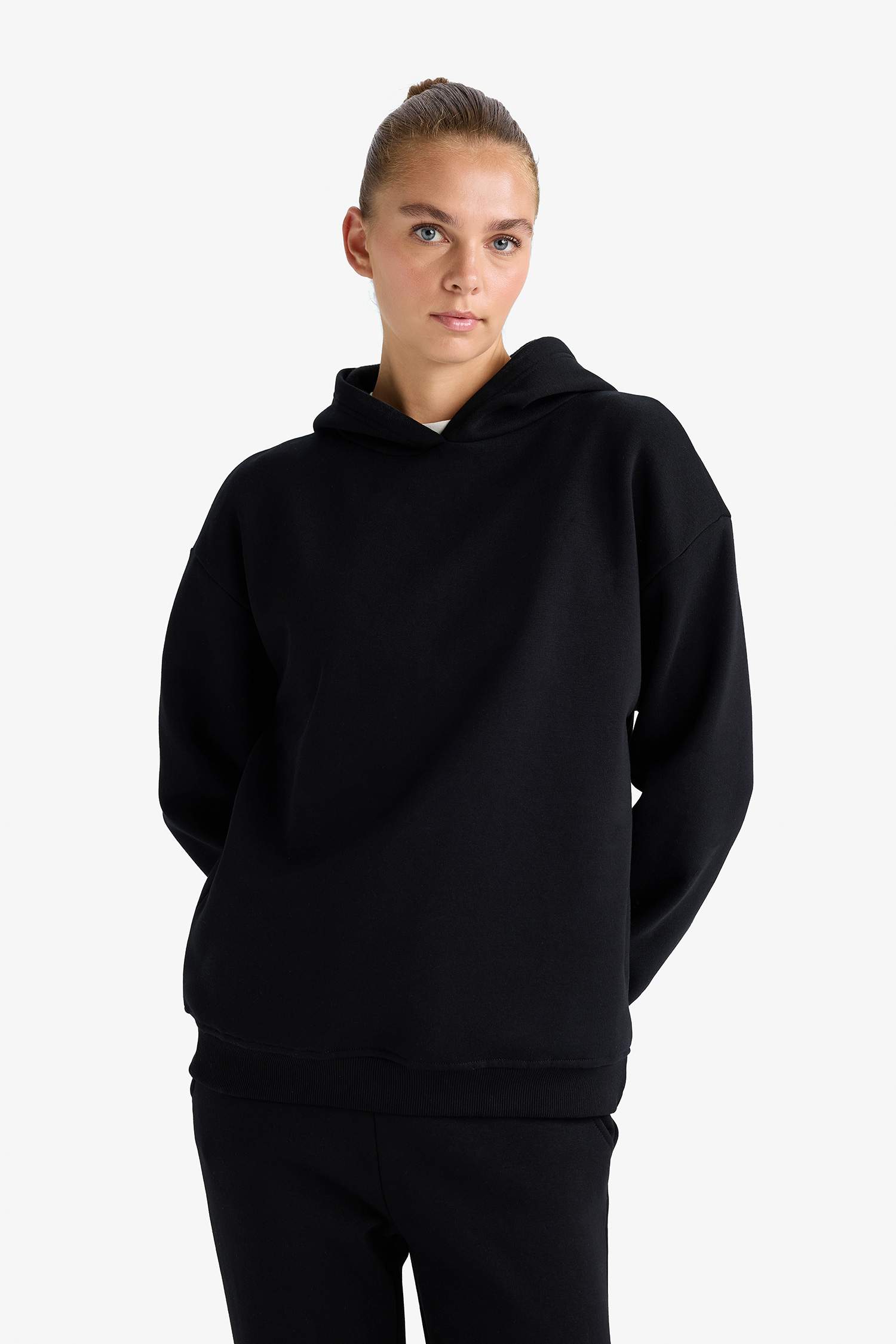 Relax Fit Hooded Basic Thick Fabric Sweatshirt