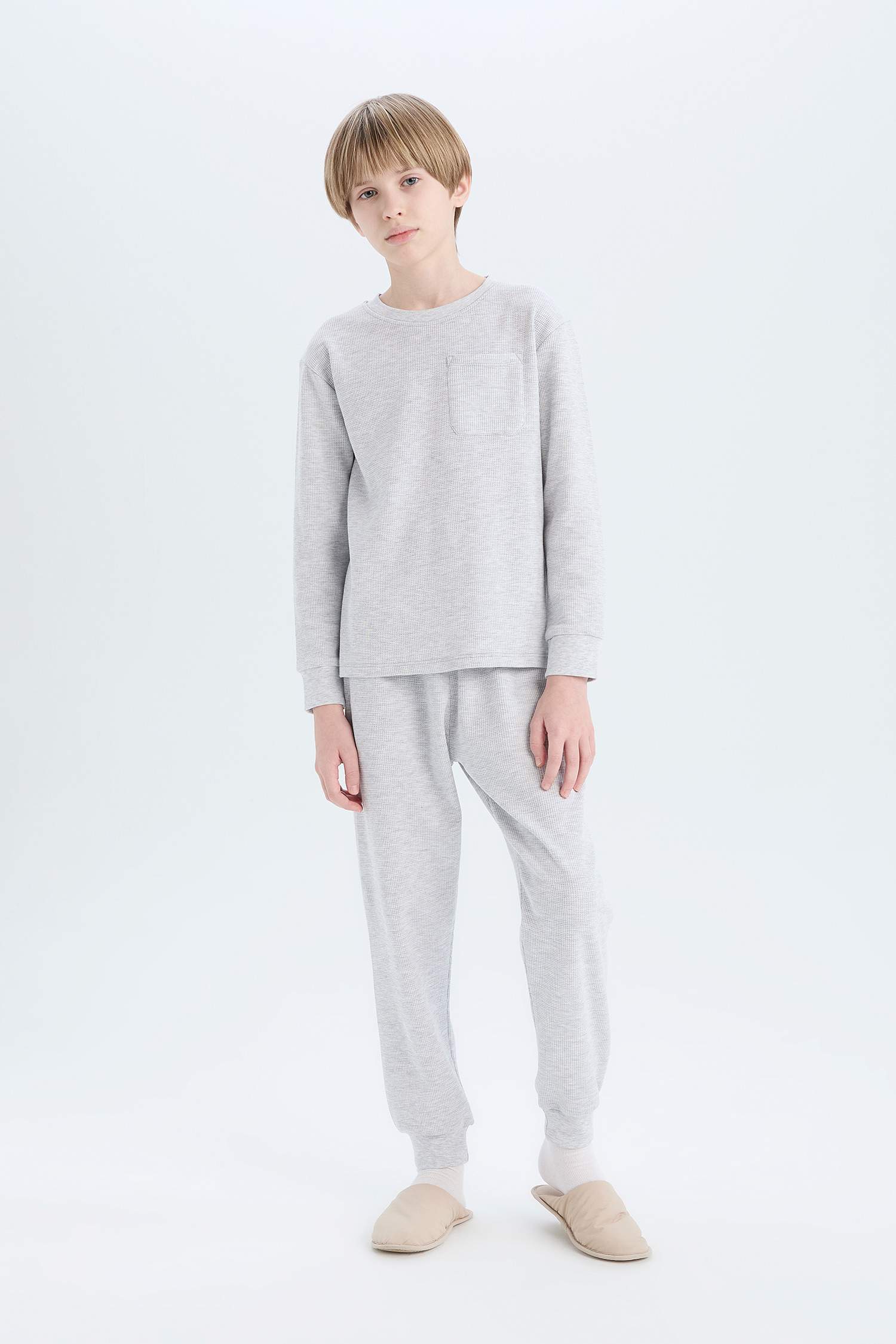 بيجامة أولاد قصة عادية من قطعتين