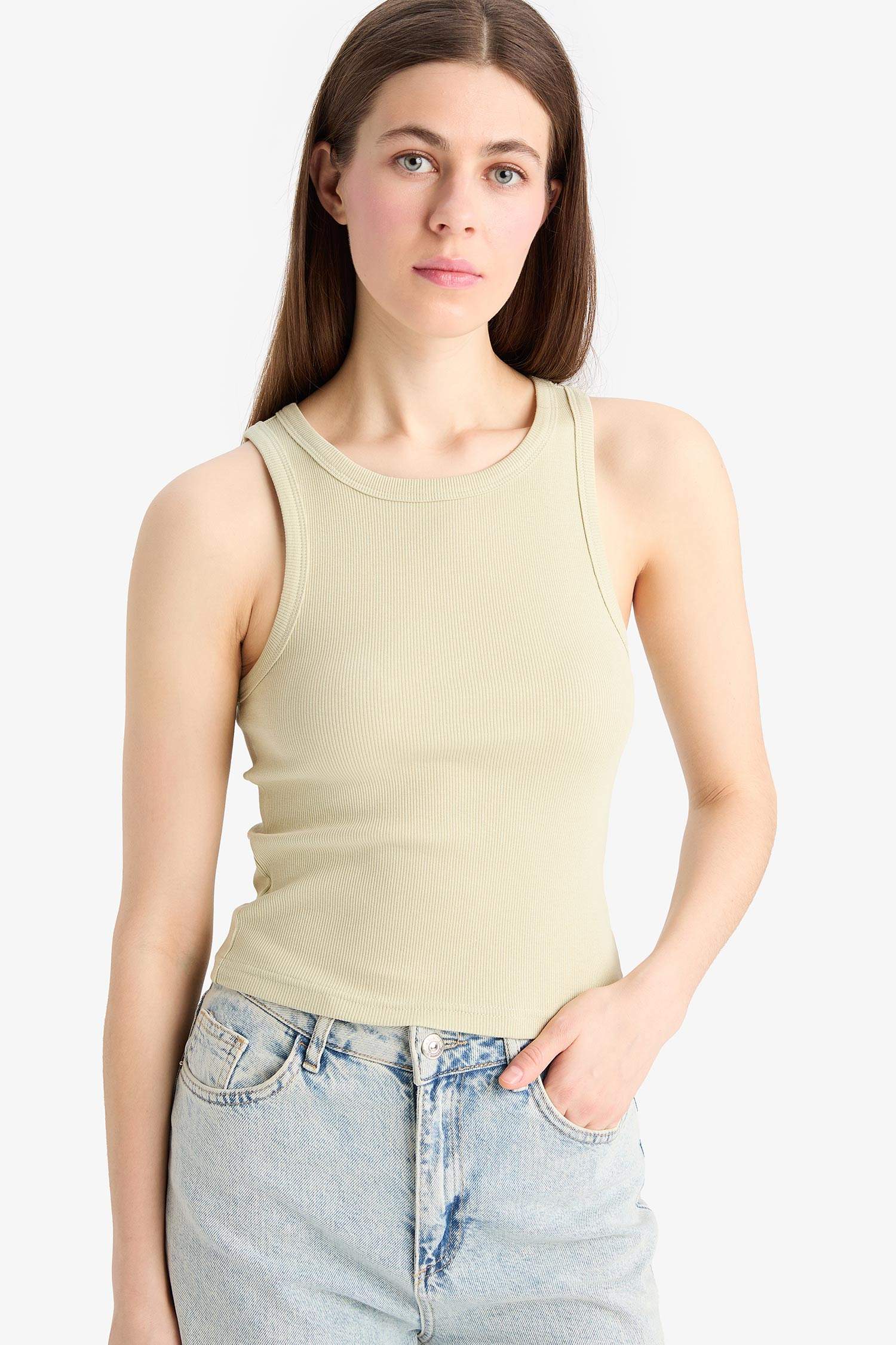 Обтягивающая майка из кашкорсе с круглым вырезом