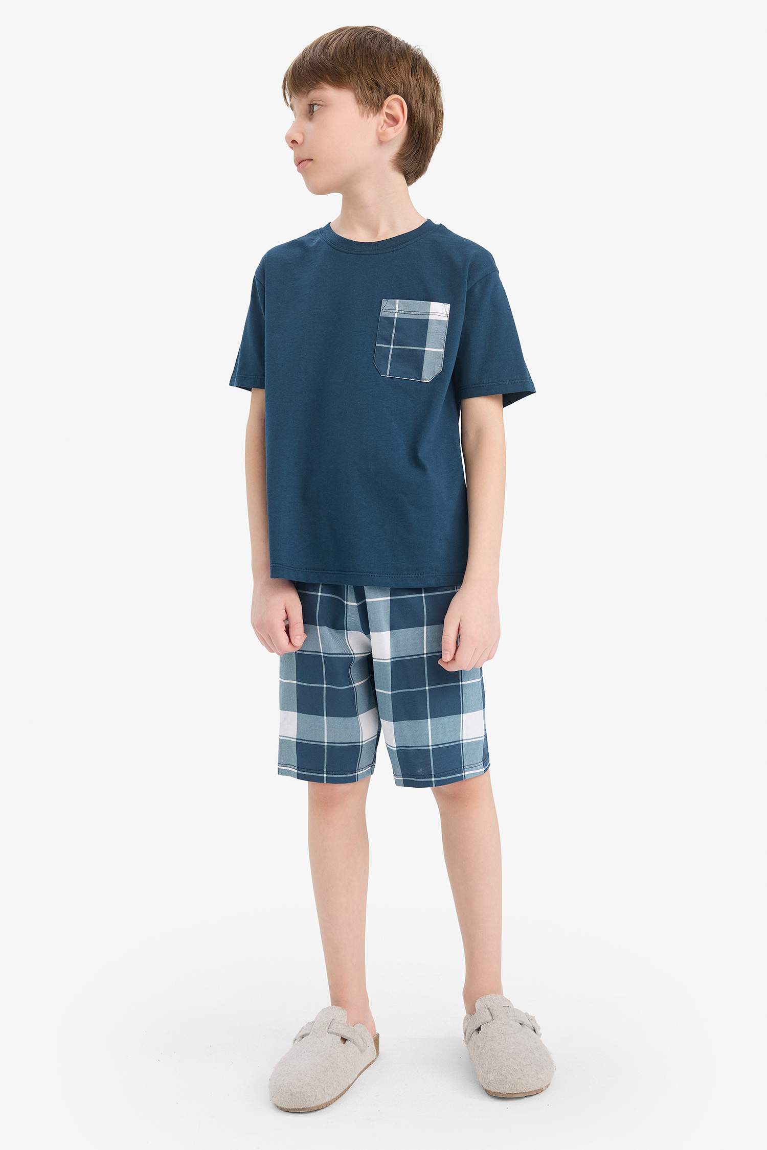 Ensemble Pyjama T-shirt et Short à carreaux pour garçon