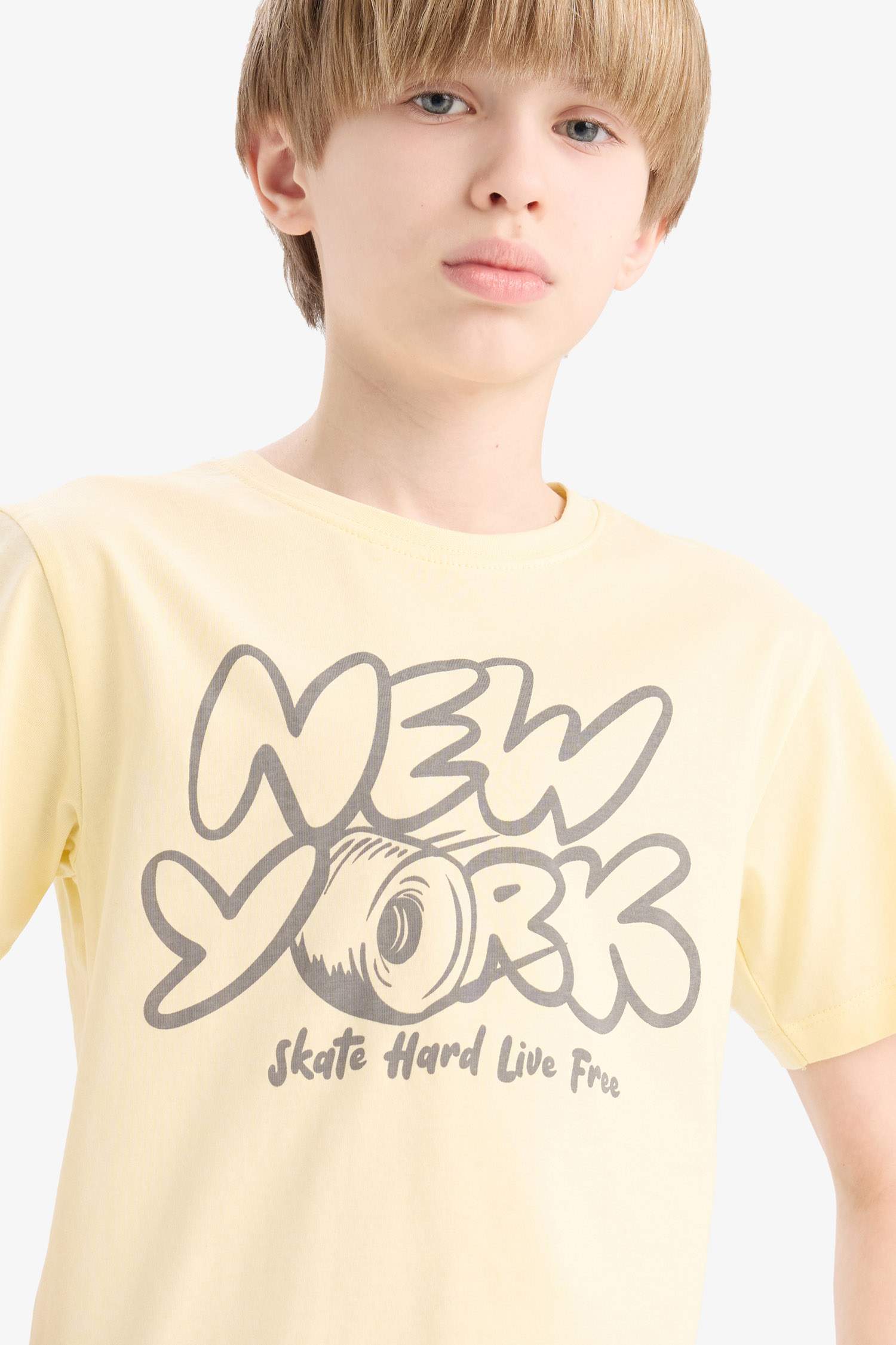 Erkek Çocuk Bisiklet Yaka Baskılı Kısa Kollu Tişört