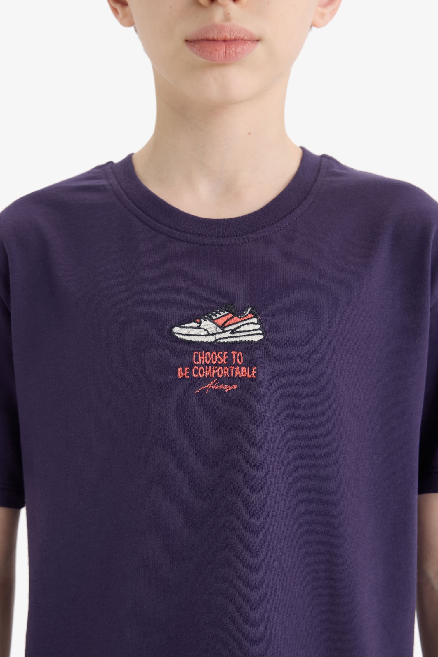 Erkek Çocuk Bisiklet Yaka Nakışlı Kısa Kollu Tişört