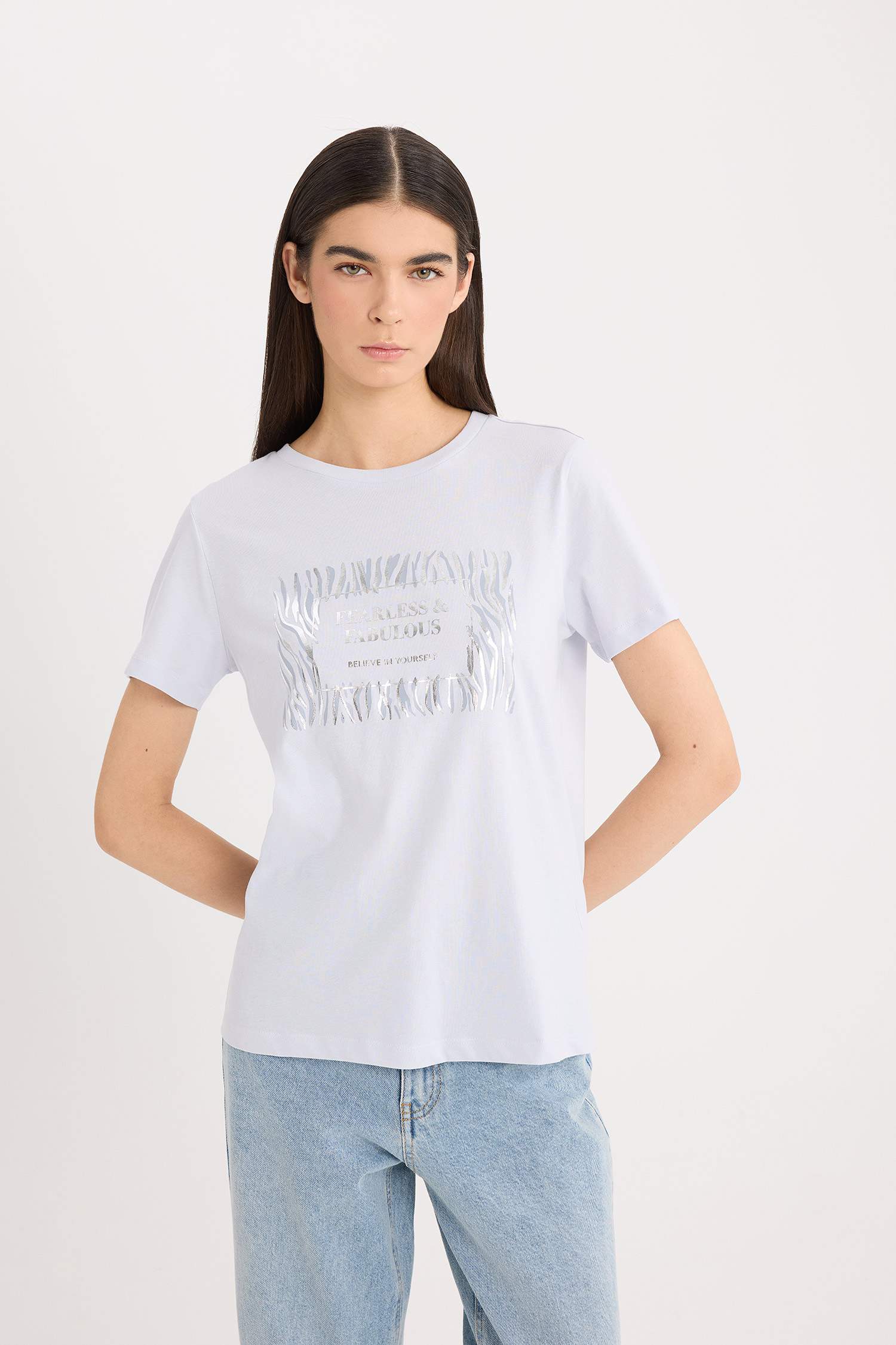 дөңгелек жаға гүл Қысқа жеңді футболка