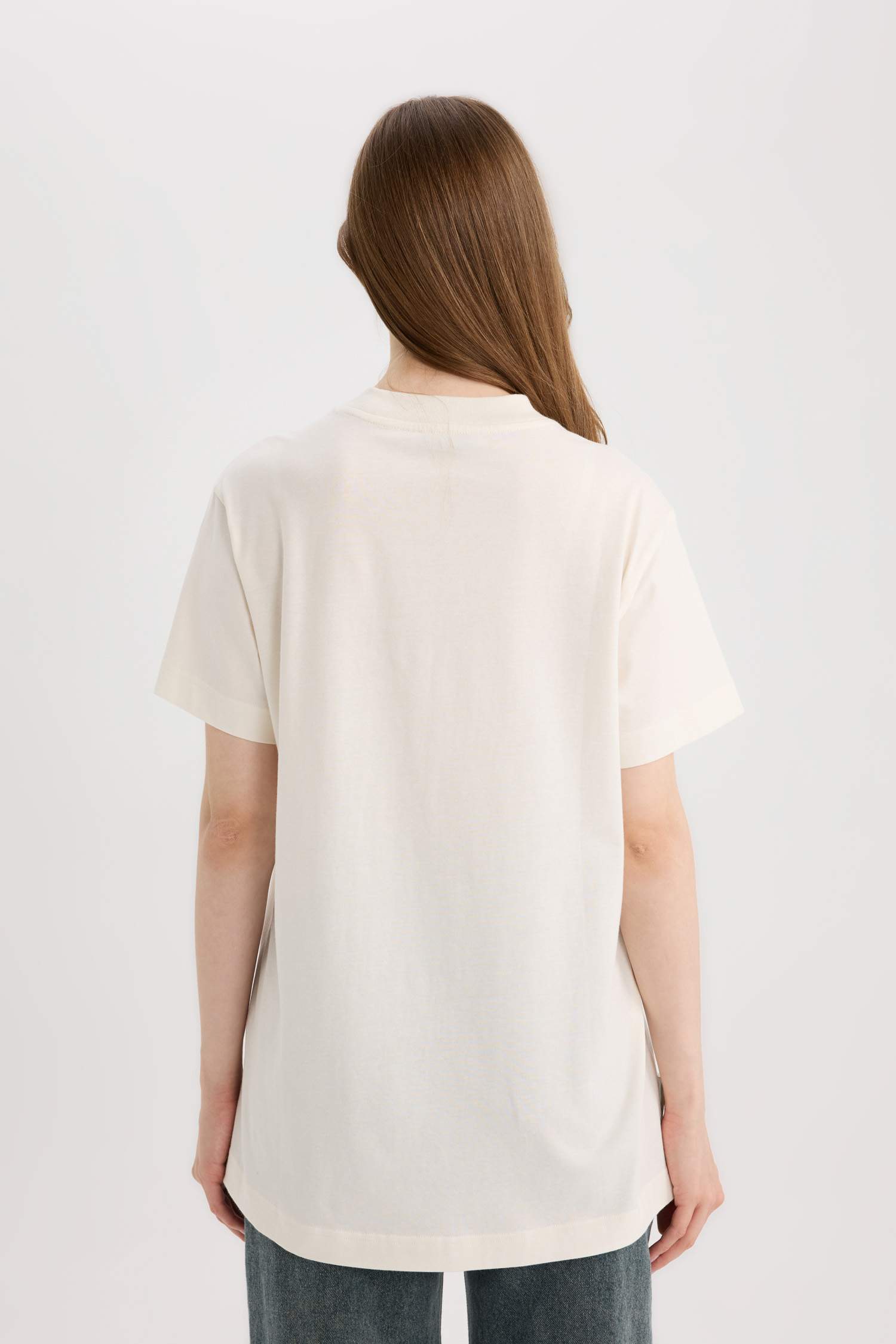 تيشيرت طويل مطبوع قصة مريحة بياخة مستديرة