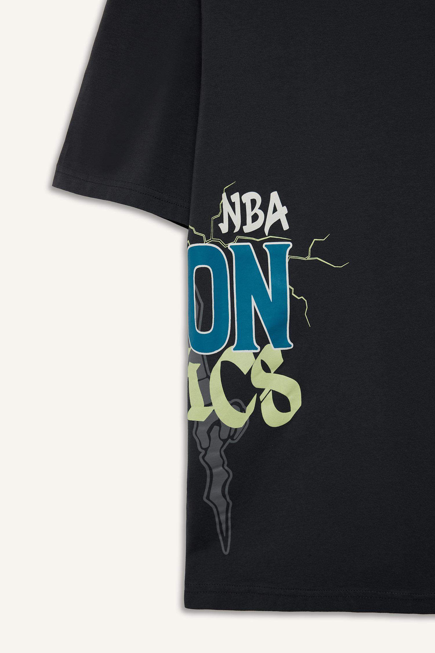 Футболка от DeFactoFit NBA Boston Celtics Oversize, с круглым вырезом и коротким рукавом