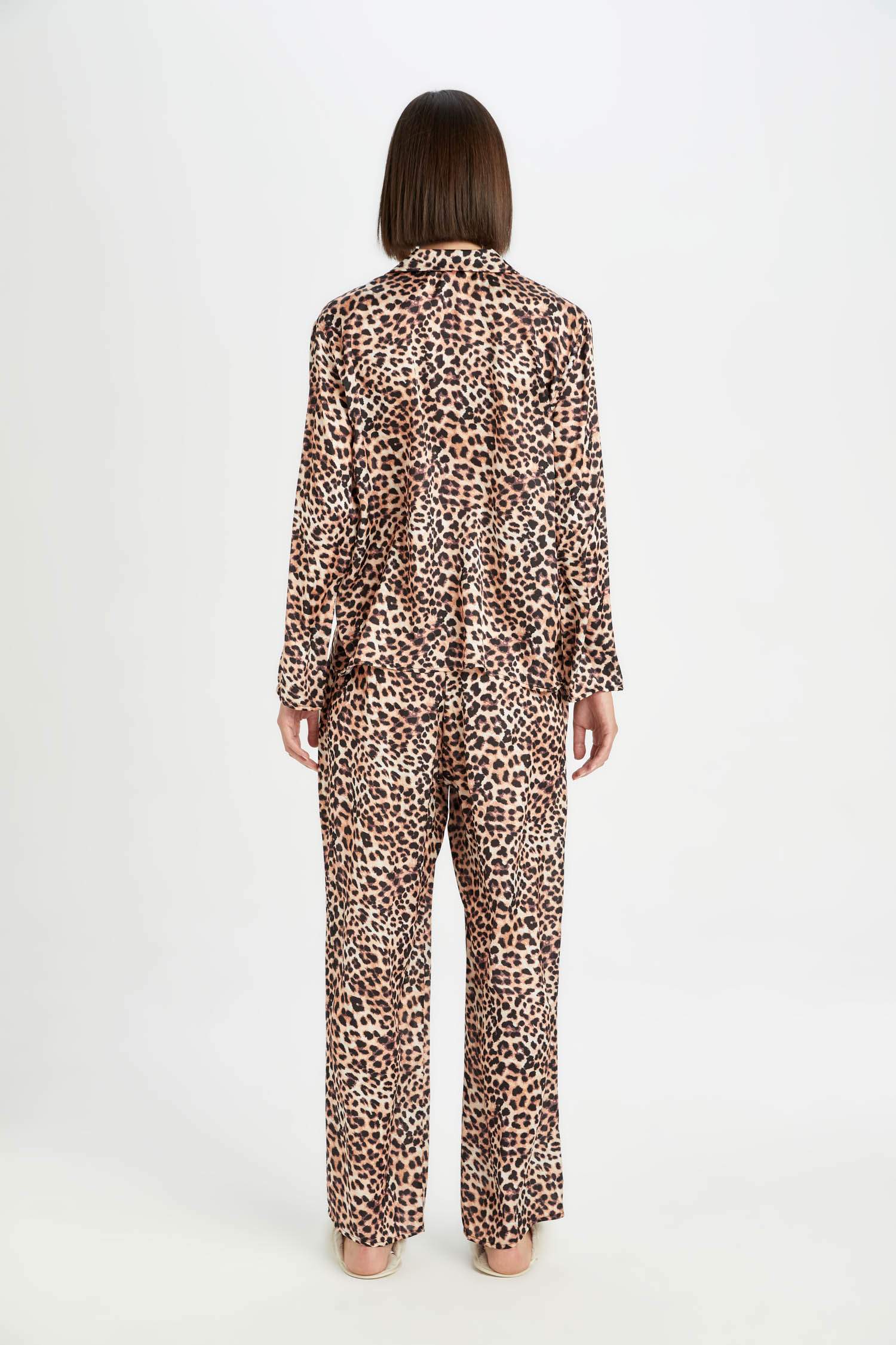 Pijama Takım Saten Leopar Desenli Uzun Kollu Üst Beli Lastikli Alt-Fall in Love