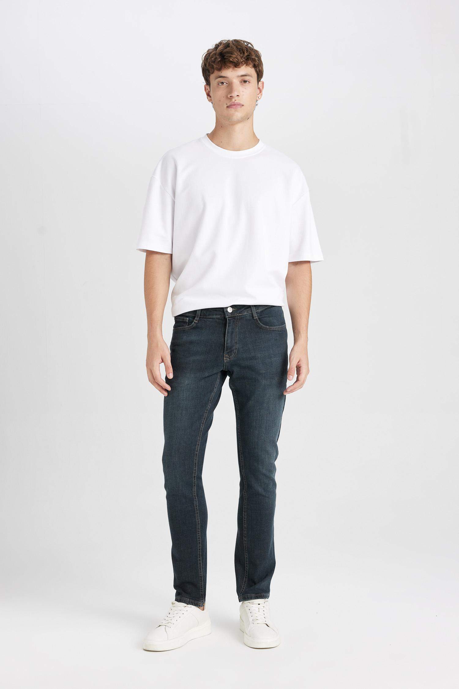 سروال جينز جينز بيدرو سليم فيت بساق ضيق