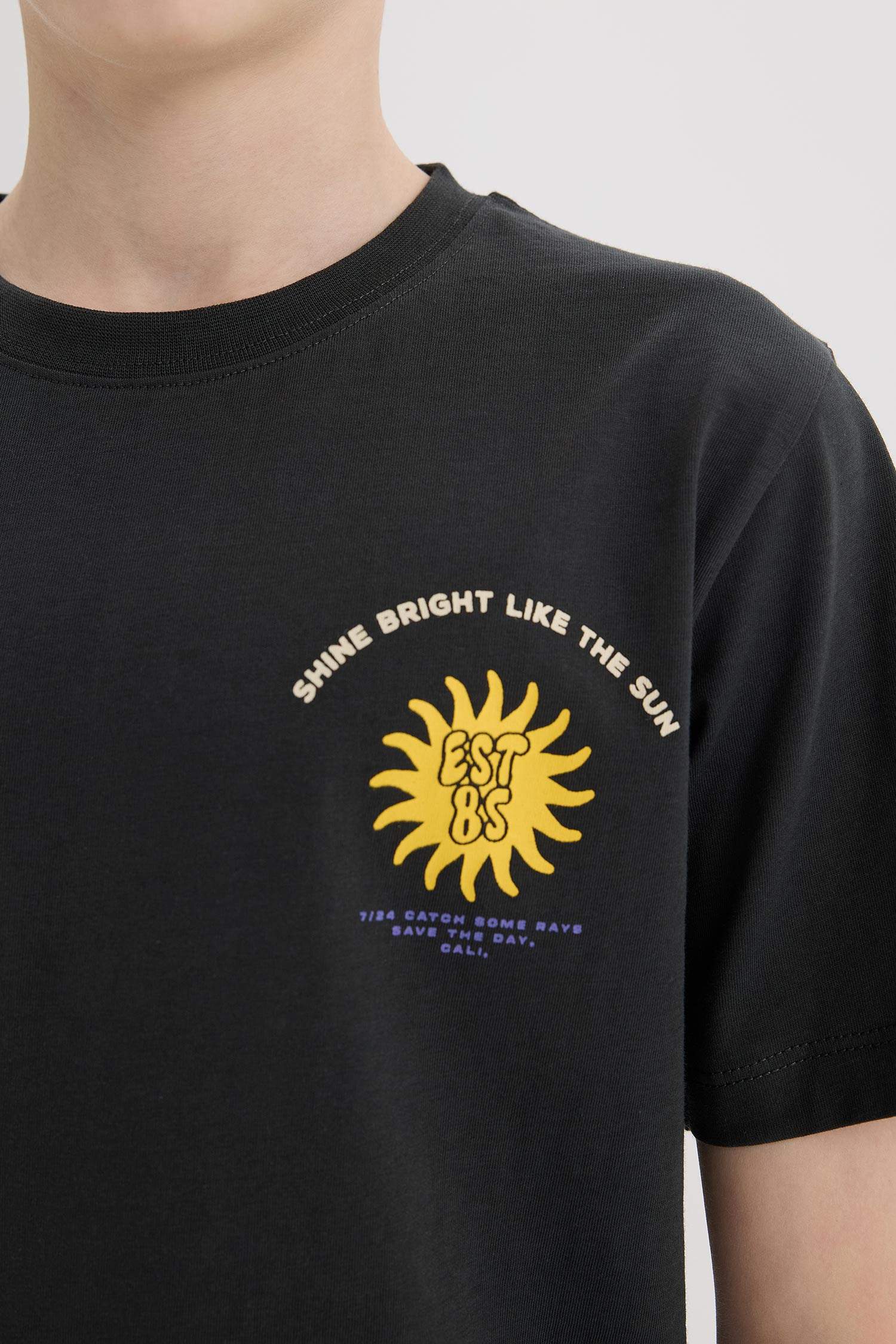 T-shirt imprimé à col rond et manches courtes pour garçon