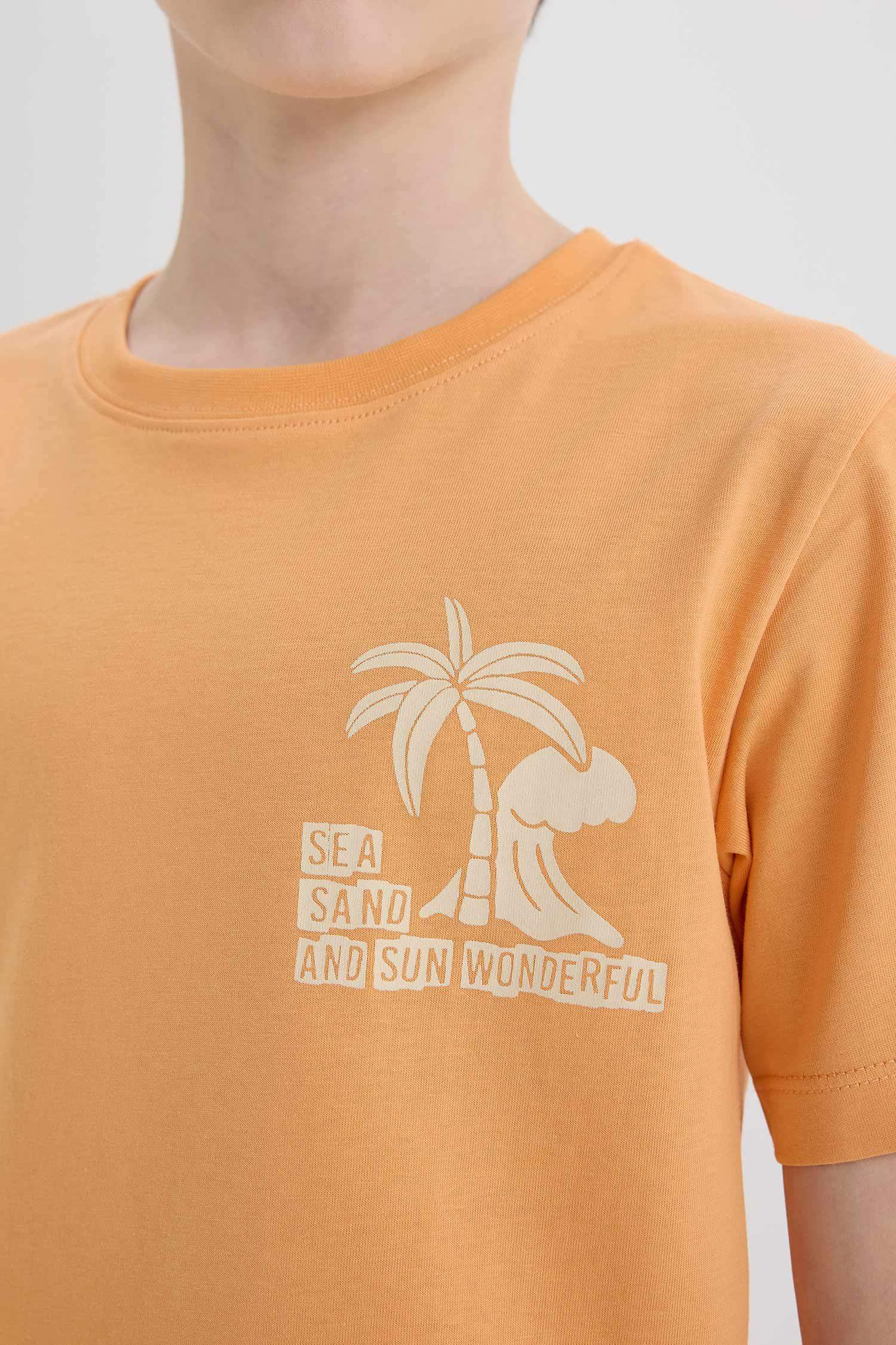 Футболка для мальчика с круглым вырезом и принтом, с коротким рукавом.