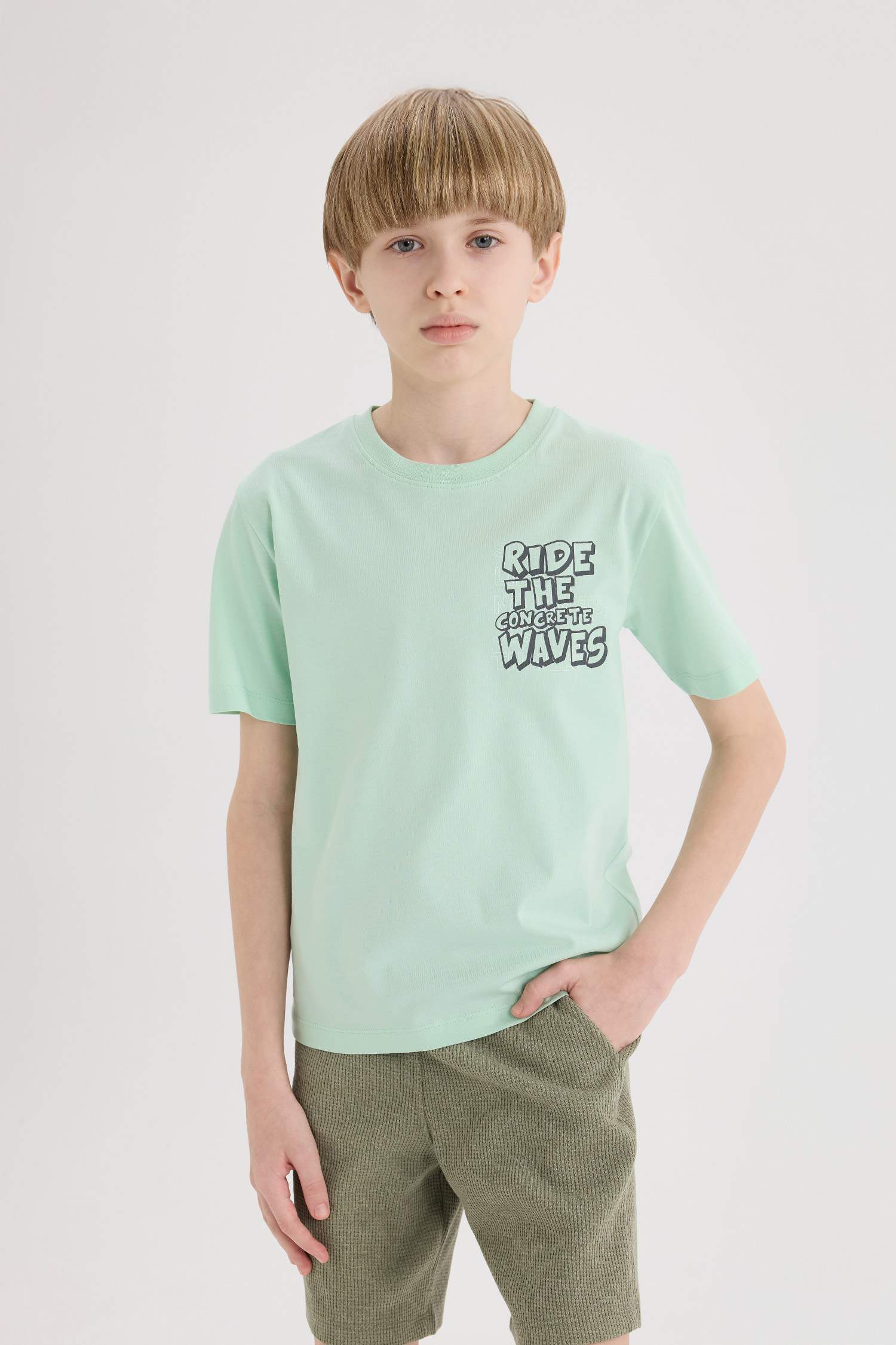 Boy Regular Fit Crew Neck Printed Short Sleeve T-Shirt