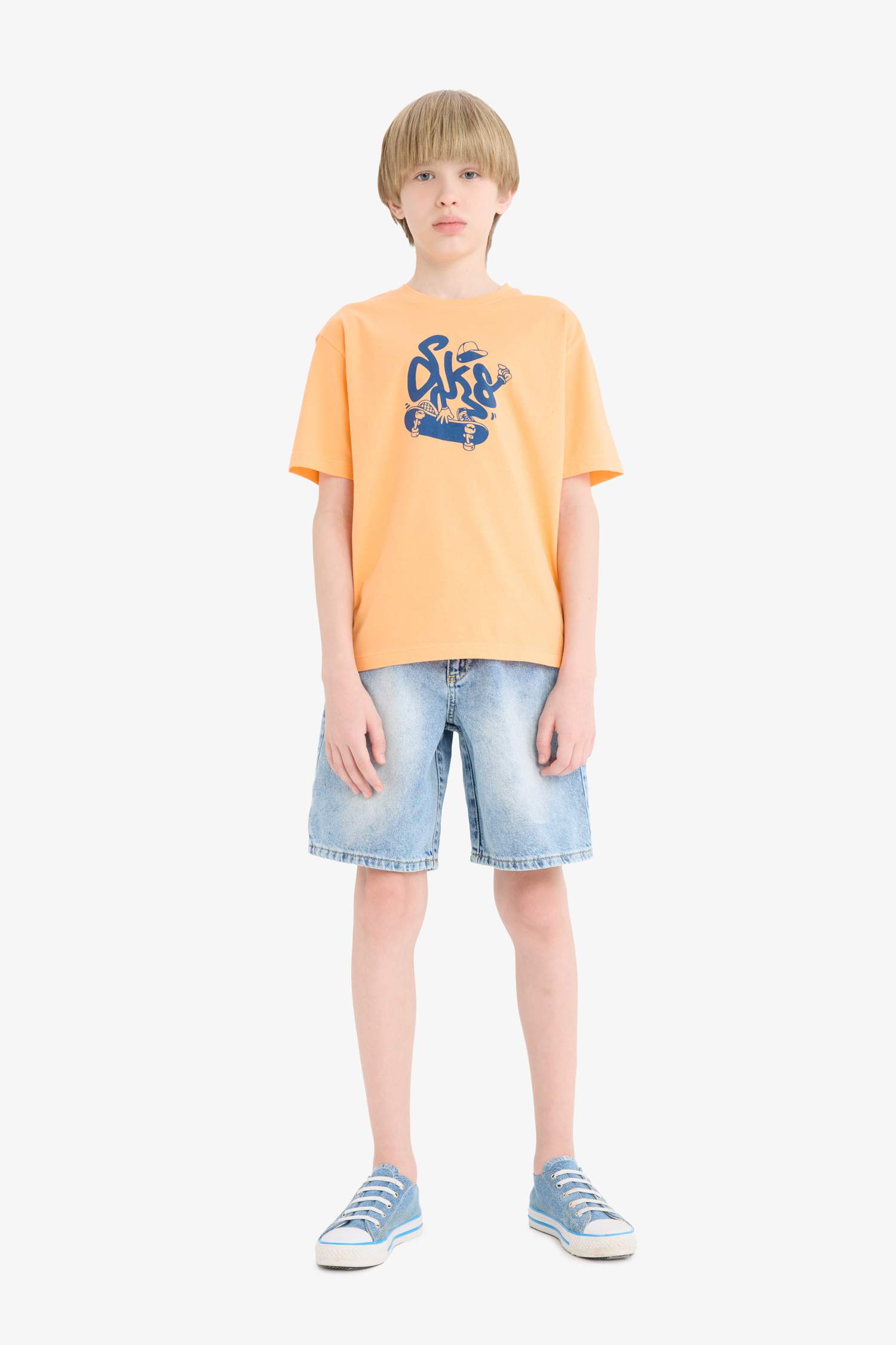 Boy Regular Fit Crew Neck Printed T-Shirt