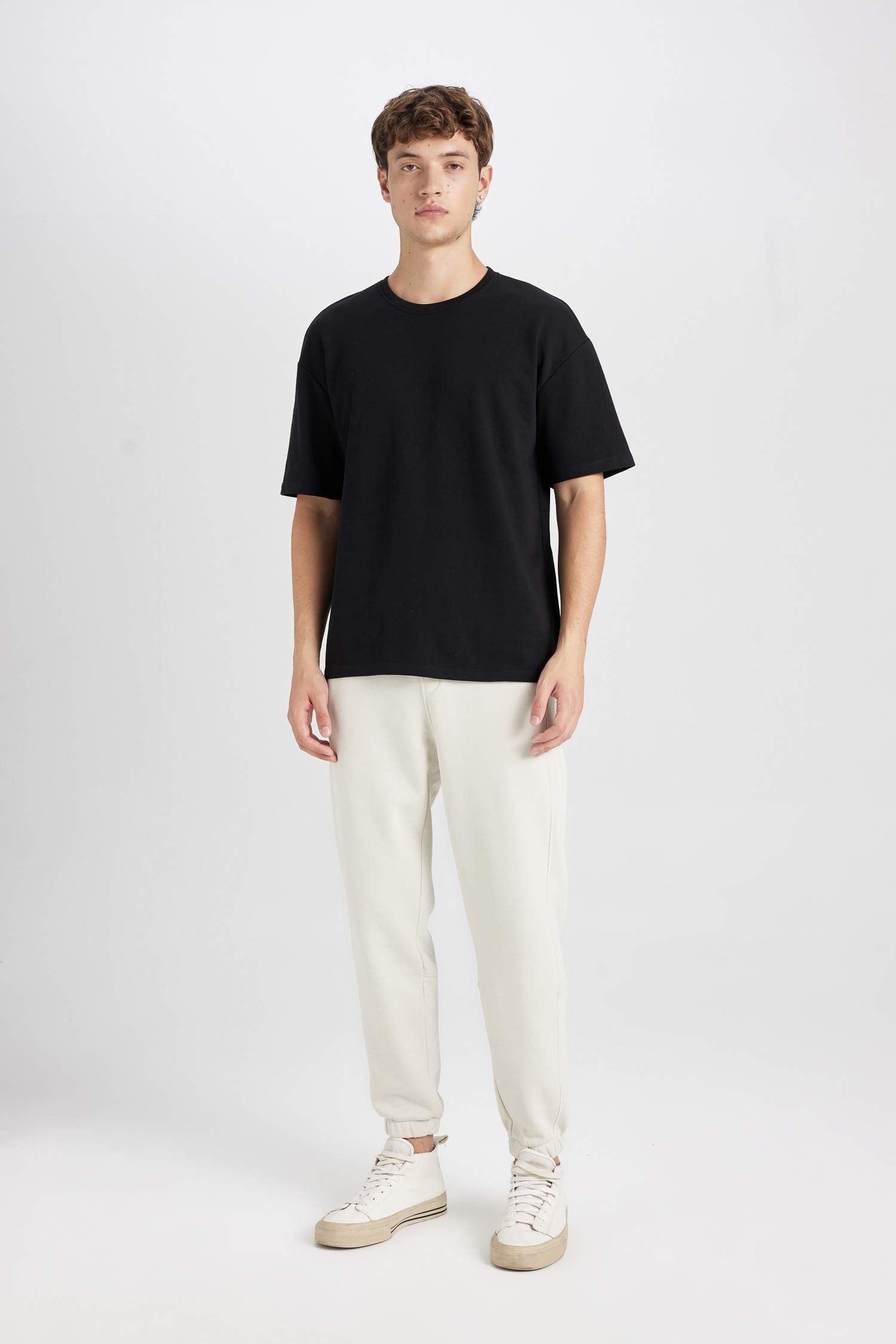 Boxy Fit Bisiklet Yaka Pamuklu Kısa Kollu Basic Düz Tişört