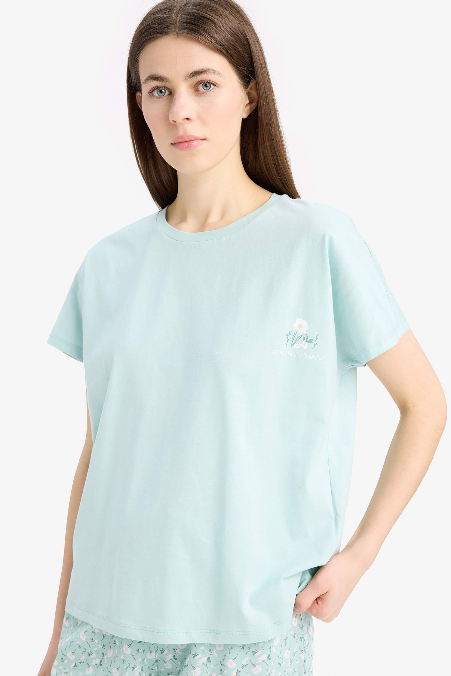 Pijama Takımı Kısa Kollu Üst Beli Lastikli Kapri Altı-Fall in Love