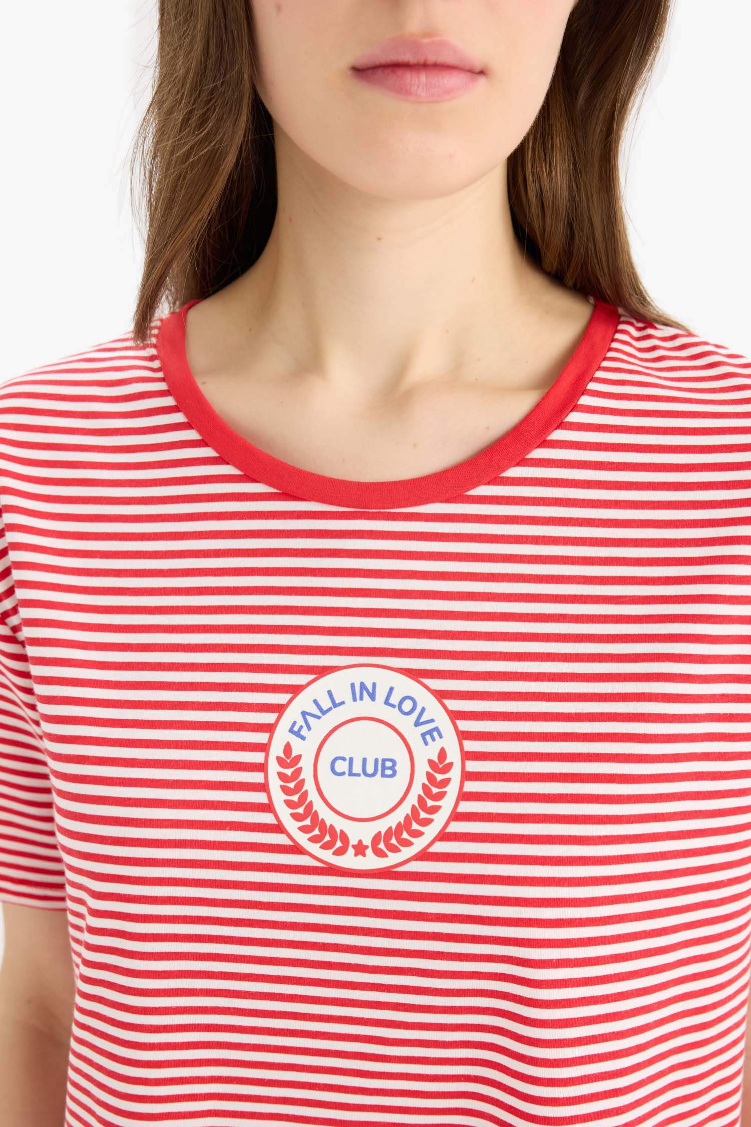 Çizgili Bisiklet Yaka Kısa Kollu Gecelik-Fall in Love