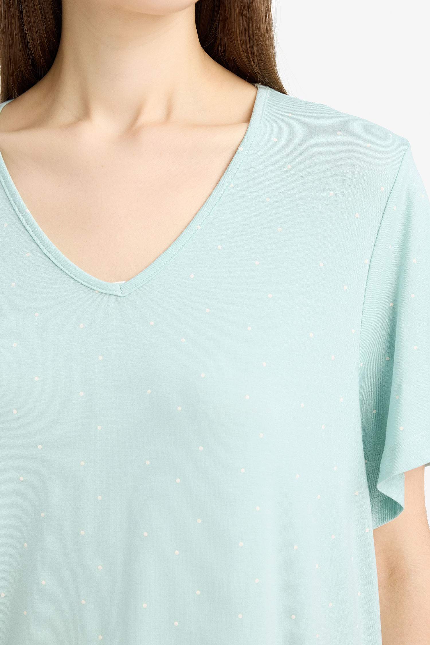 V Yaka Kısa Kollu Gecelik-Fall in Love