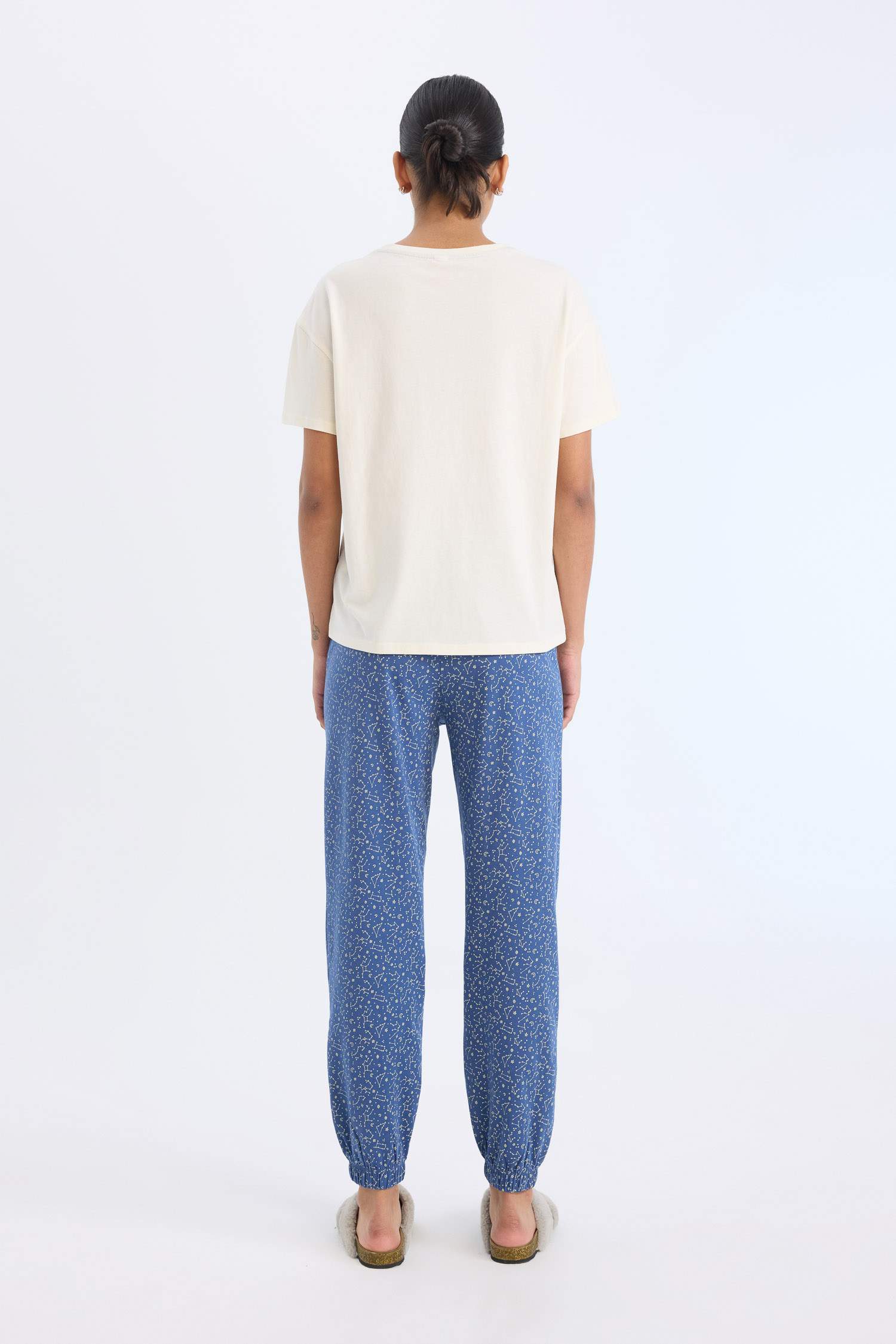 Ensemble Pyjama T-shirt et Short Coupe régulière de Fall in Love