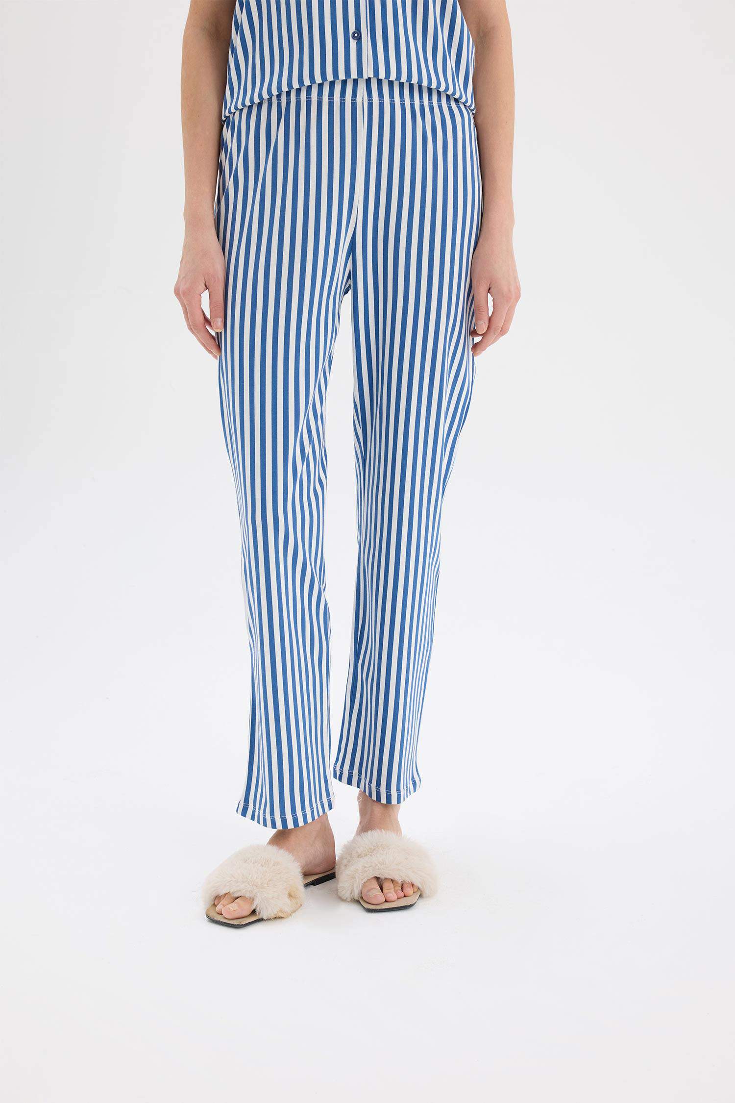 Pijama Takımı Çizgili Kısa Kollu Üst Beli Lastikli Uzun Alt-Fall in Love