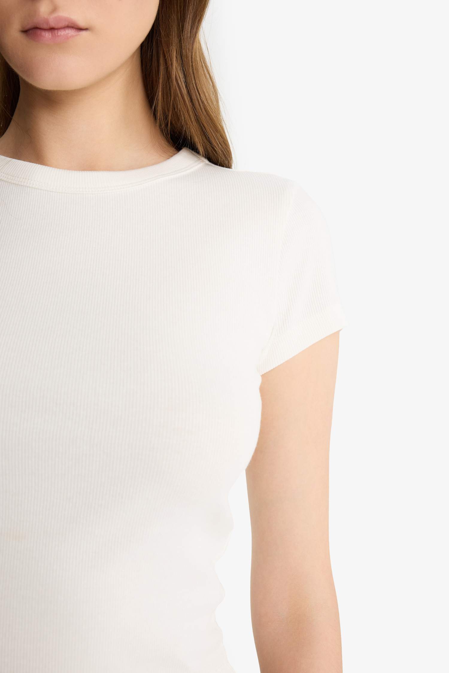 Coool Fitted Bisiklet Yaka Basic Düz Fitilli Kaşkorse Kısa Kollu Beyaz Tişört