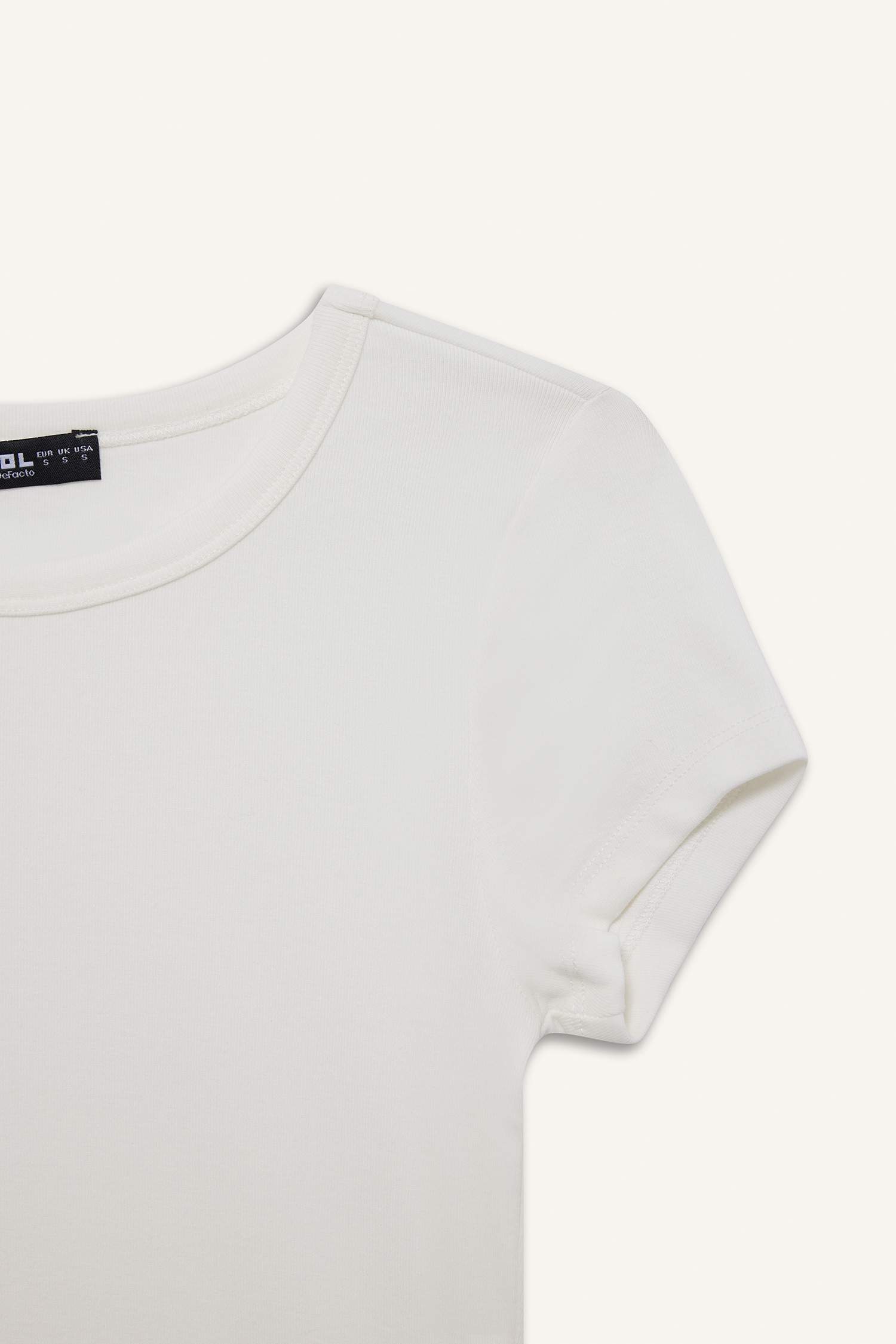 تيشيرت ضيق نص كم عادي برقبة مستديرة