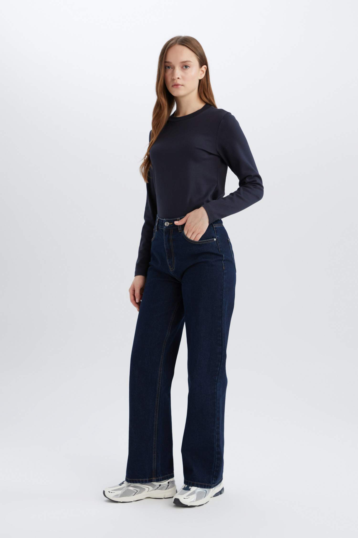 Regular Fit Bisiklet Yaka Basic Düz Pamuklu Uzun Kollu Tişört