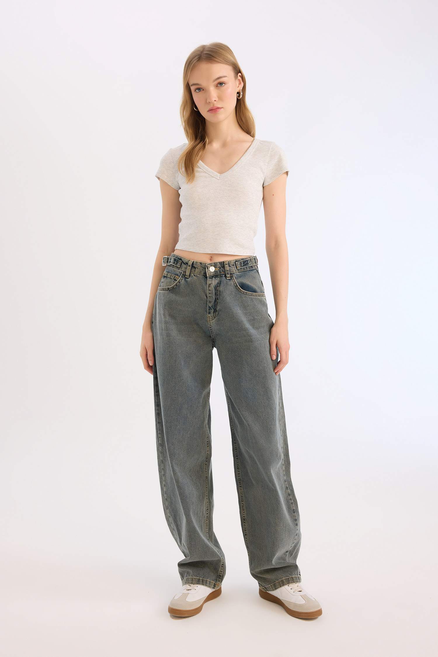 Coool V Yaka Fitted Fitilli Kaşkorse Kısa Kollu Tişört