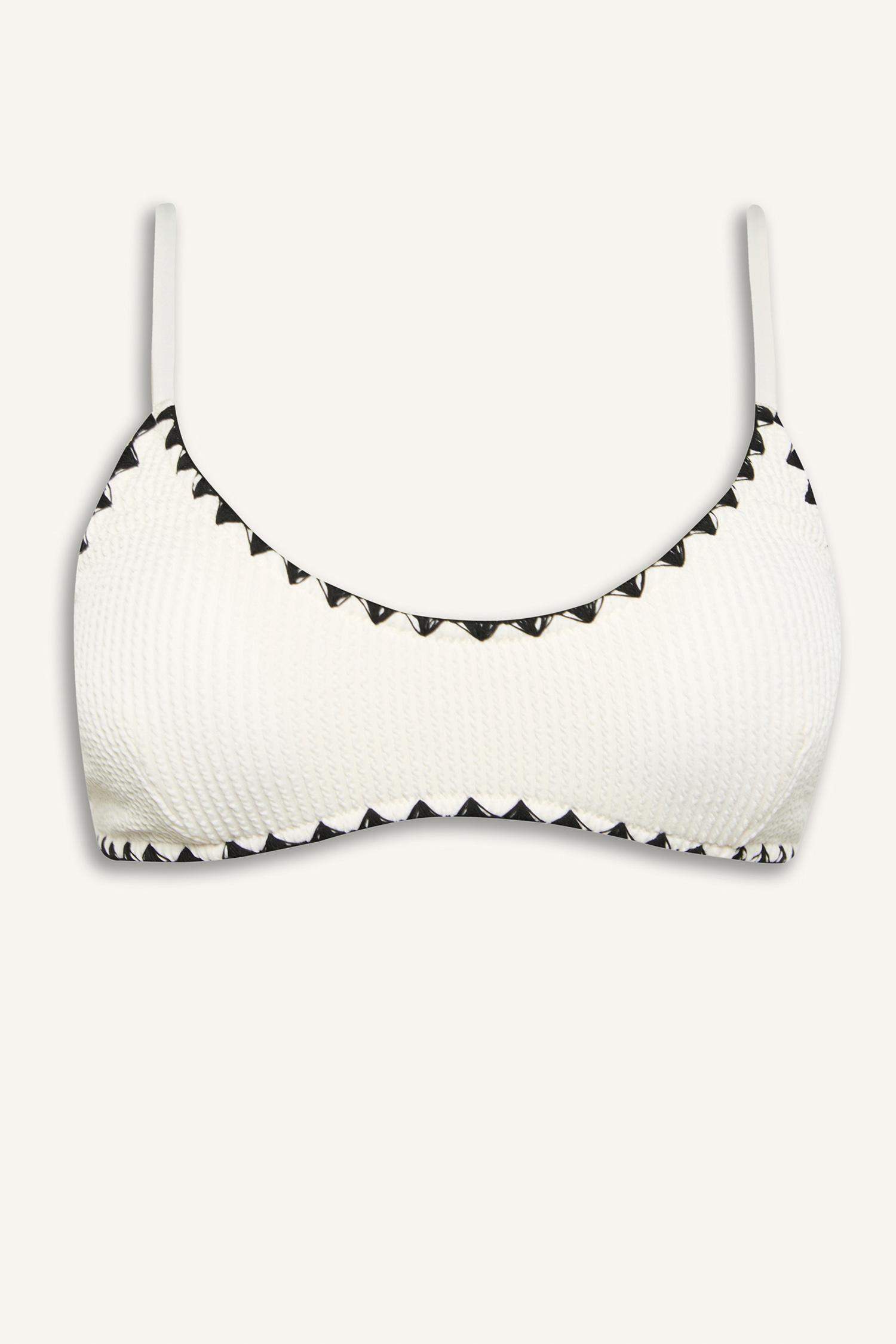 حمالة صدر بيكيني قصة عادية من Fall in Love