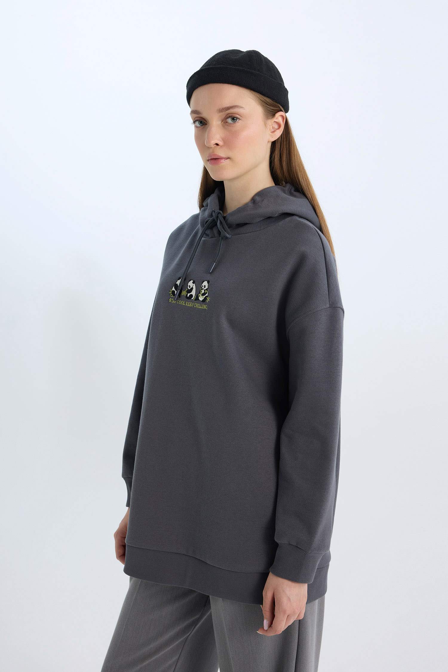 Regular Fit Kapüşonlu Baskılı İçi Yumuşak Tüylü Kalın Sweatshirt Tunik