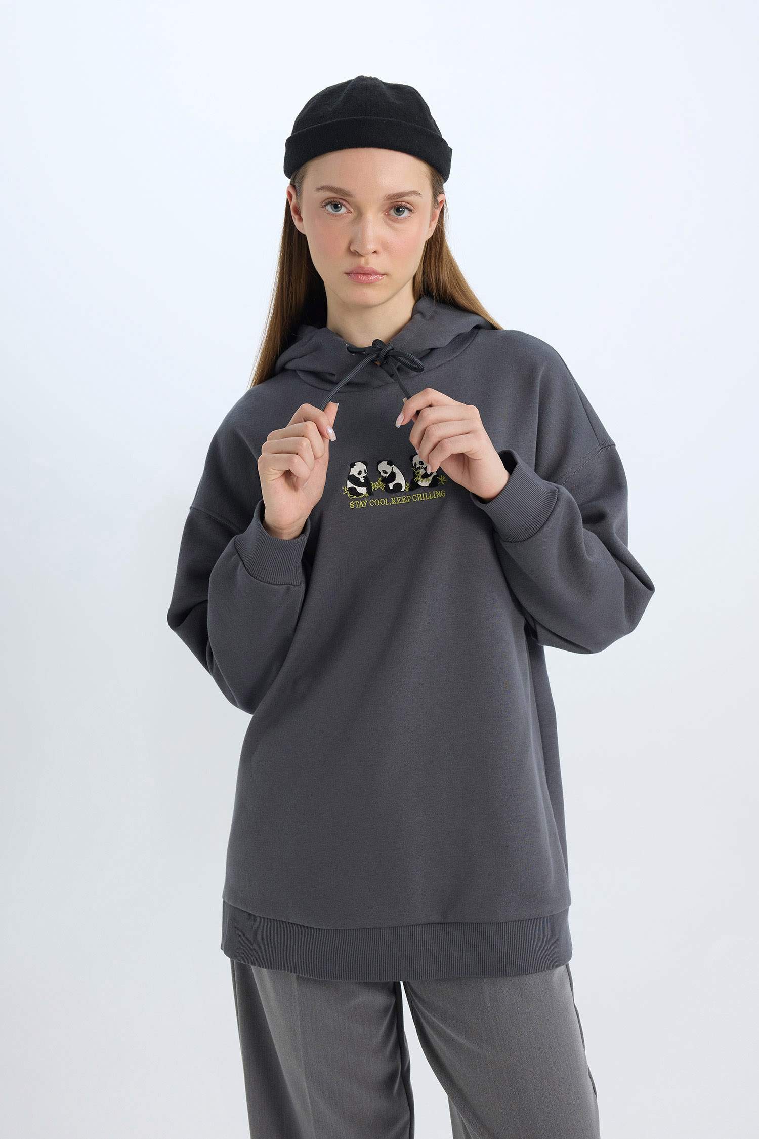 Regular Fit Kapüşonlu Baskılı İçi Yumuşak Tüylü Kalın Sweatshirt Tunik