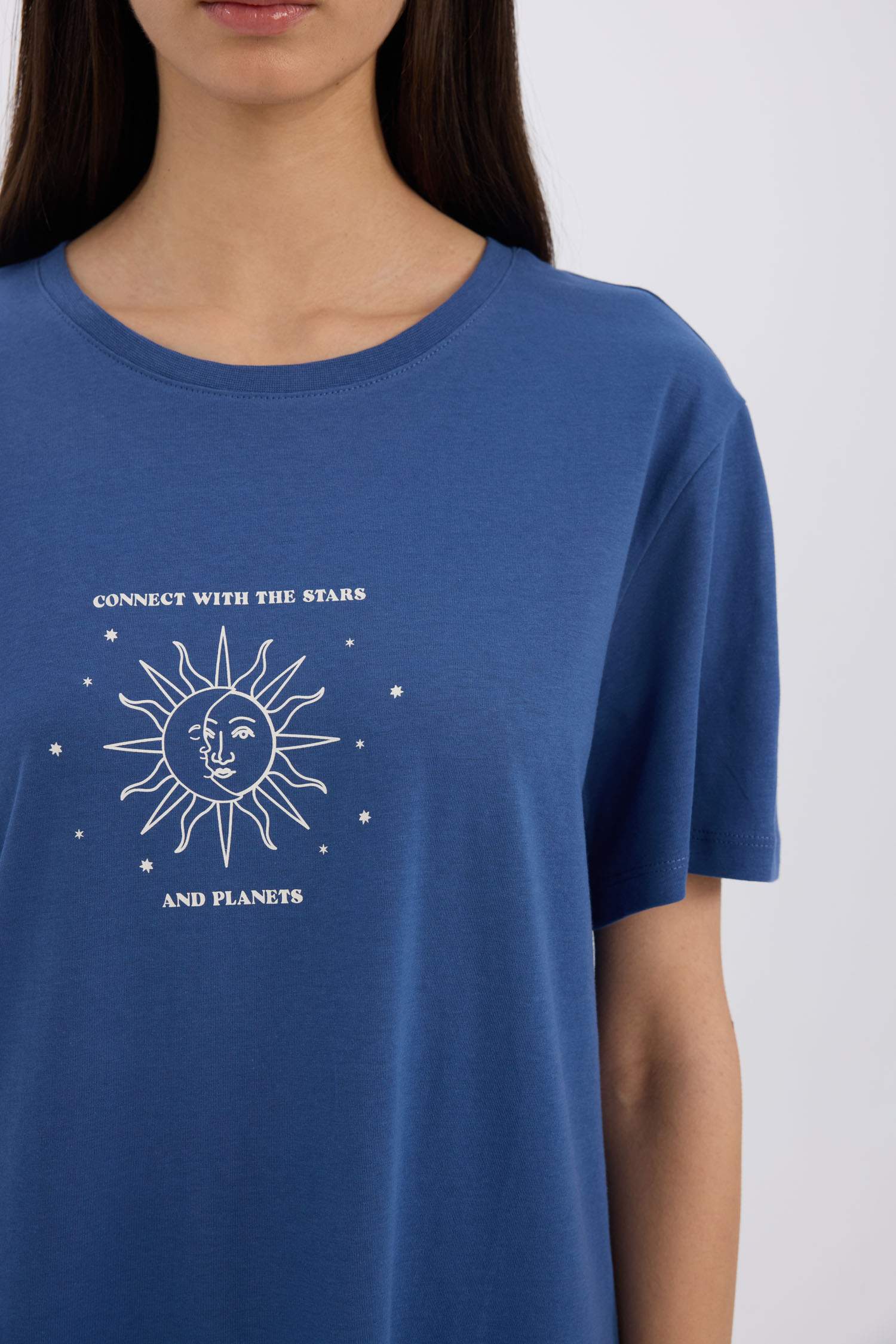 فستان قصة عادية برقبة مستديرة من Fall In Love