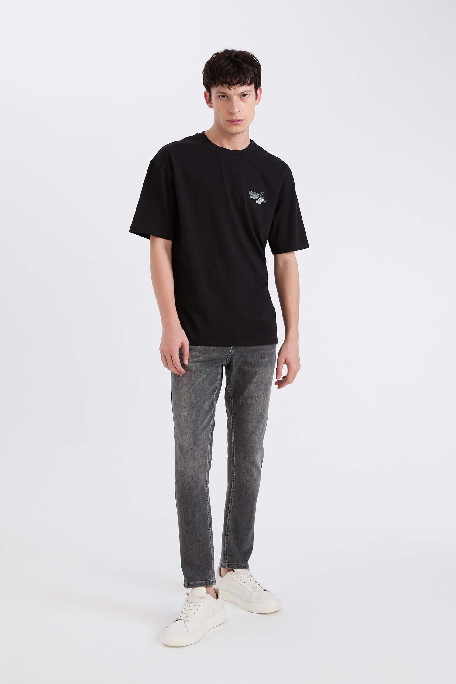 Looney Tunes Лицензиялық дөңгелек жаға үлкен Қысқа жеңді футболка