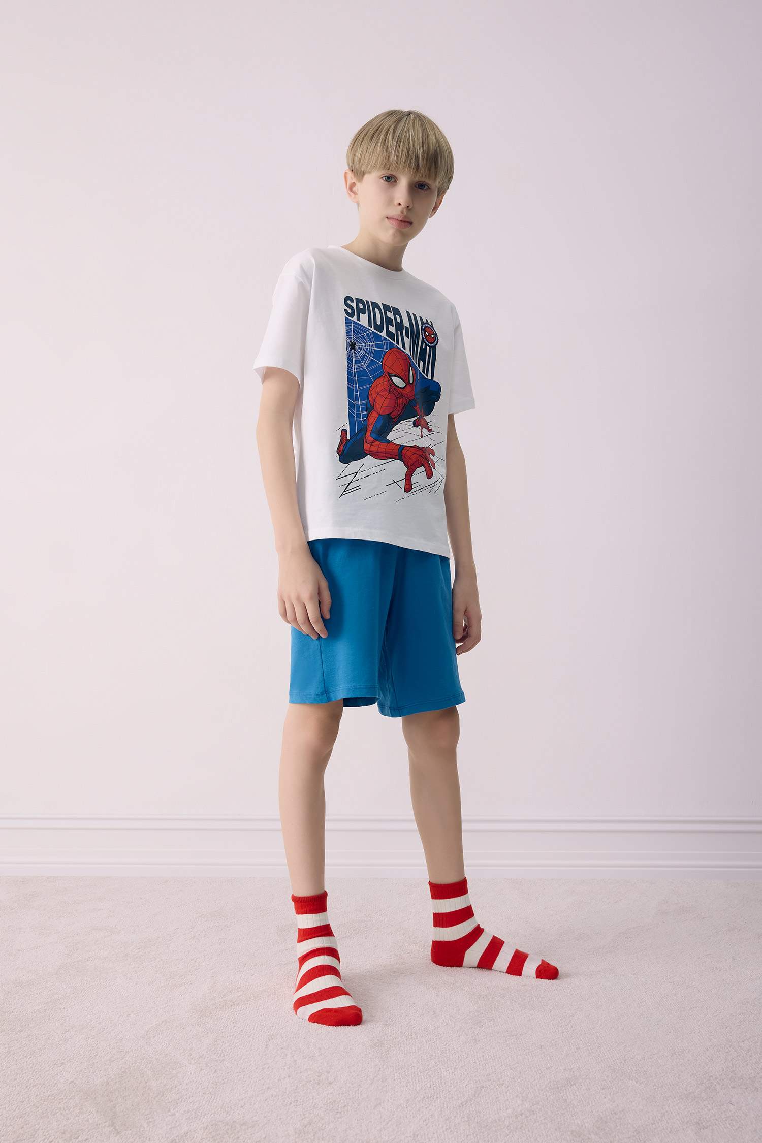 Erkek Çocuk Marvel Spiderman Pijama Takımı Kısa Kollu Üst Şort
