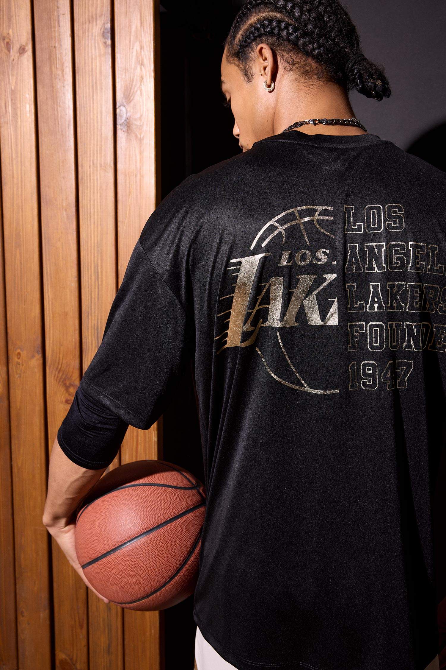 DeFactoFit NBA Los Angeles Lakers Boxy Fit Bisiklet Yaka Sırt Baskılı Kısa Kollu Tişört