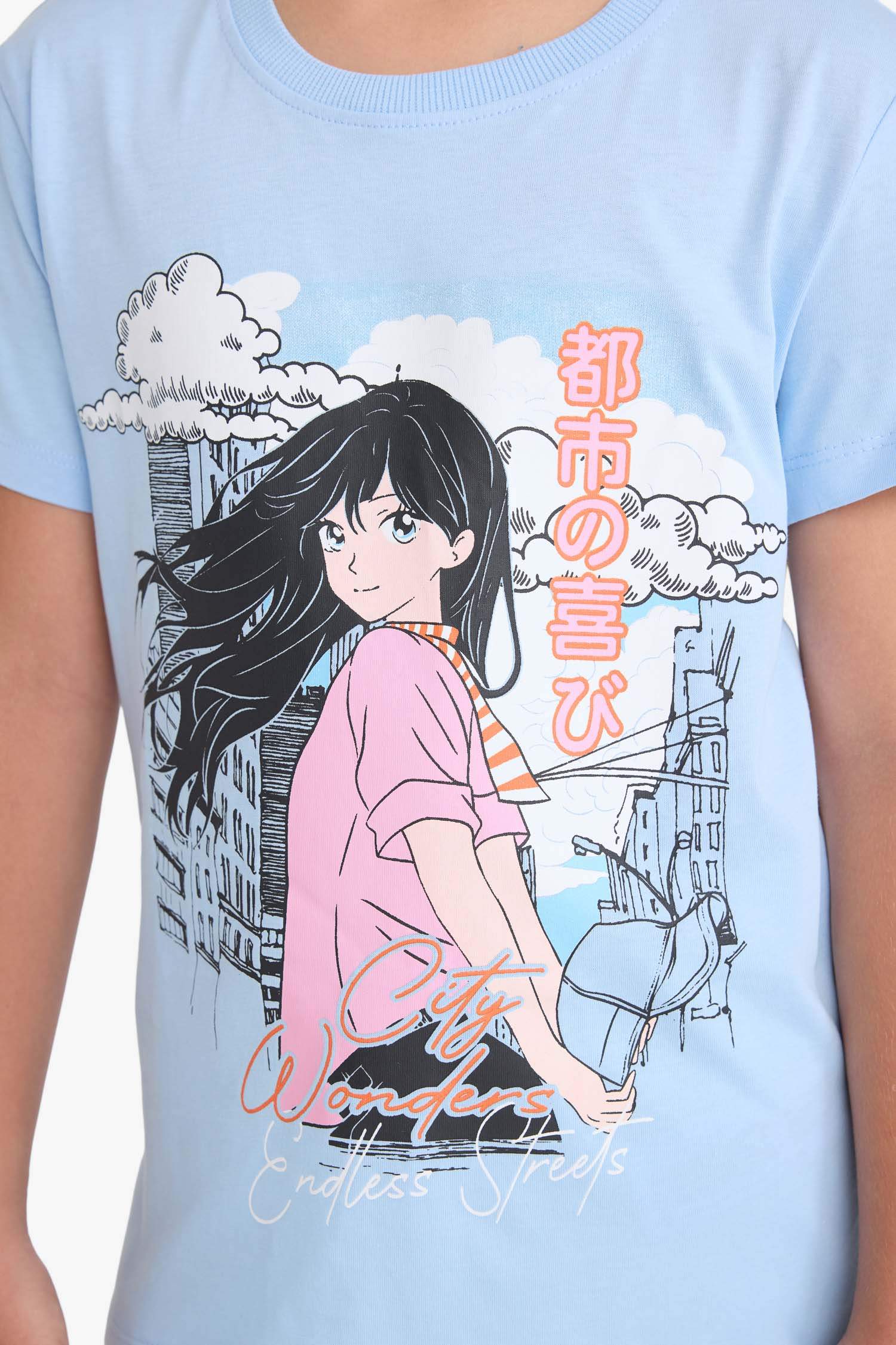 Kız Çocuk Bisiklet Yaka Anime Baskılı Kısa Kollu Tişört