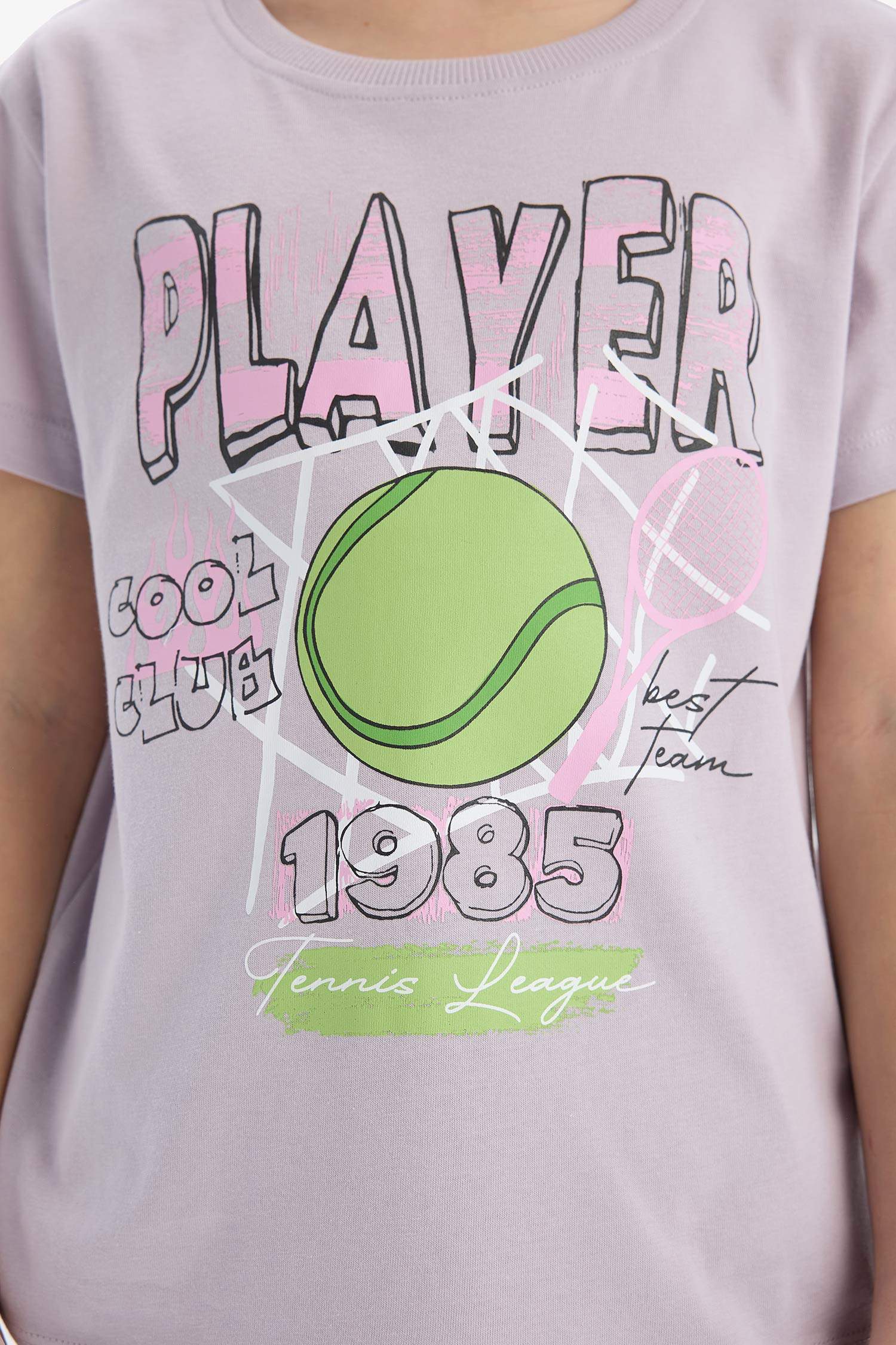 Kız Çocuk Bisiklet Yaka Anime Baskılı Kısa Kollu Tişört