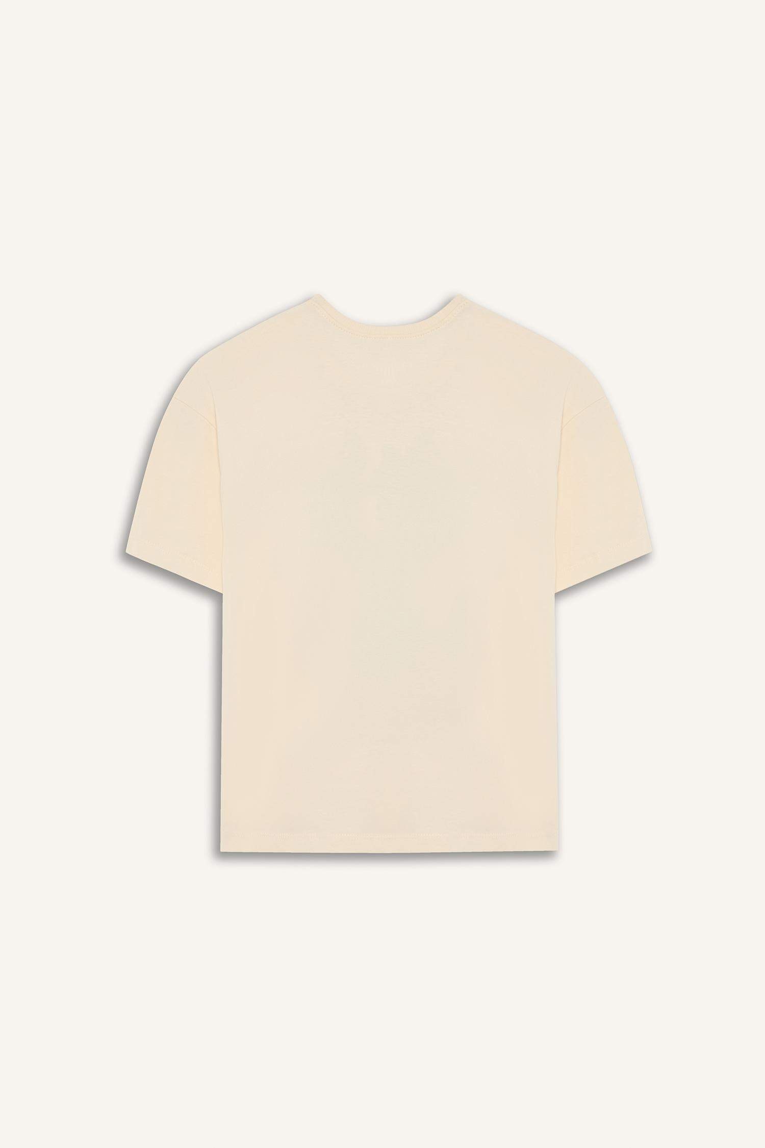 تيشيرت نص كم مطبوع قصة مريحة برقبة مستديرة